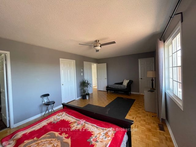 25 Kentucky Drive (upper) Property Photo 33