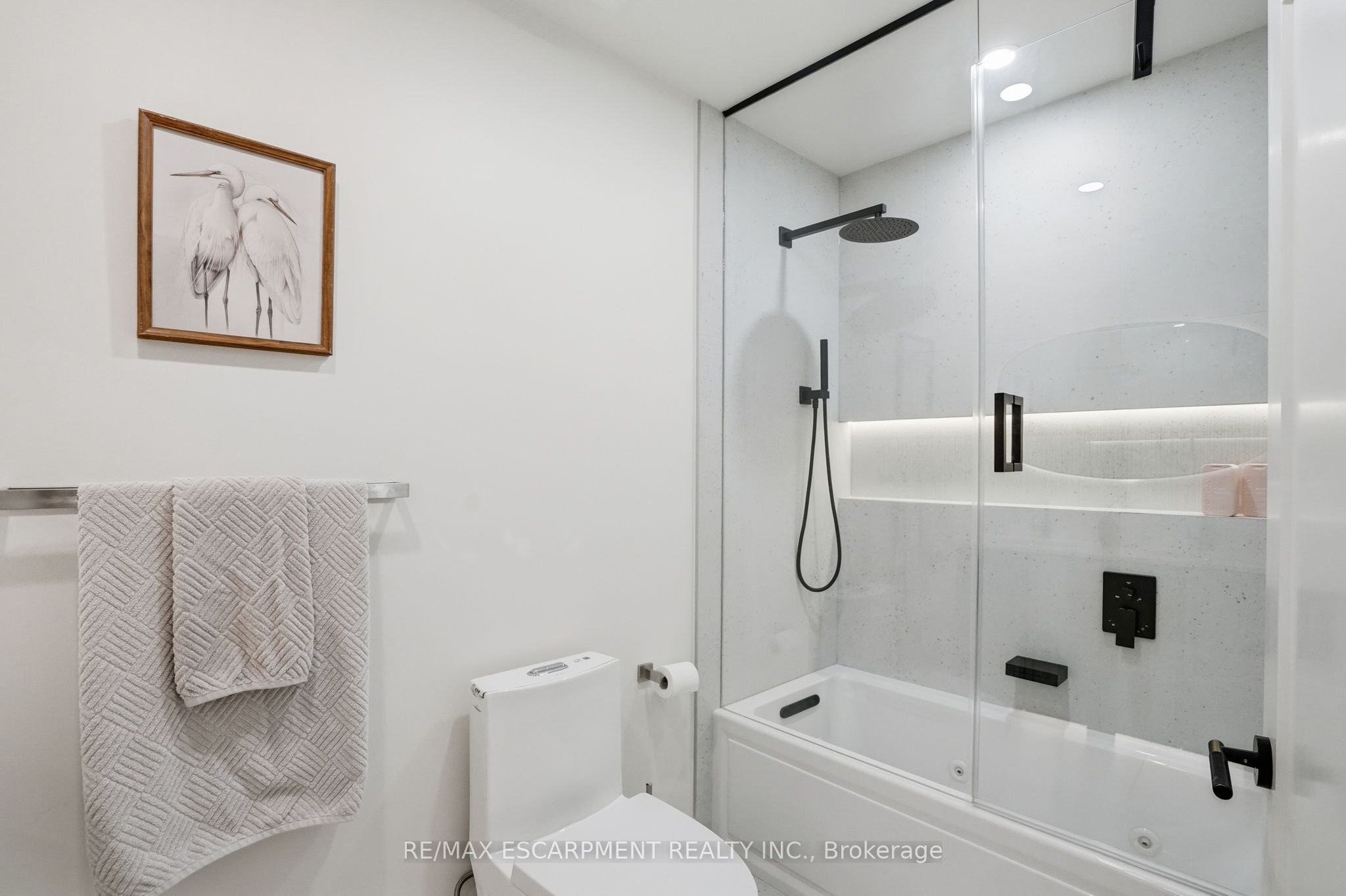 345 Rankin Drive Property Photo 24