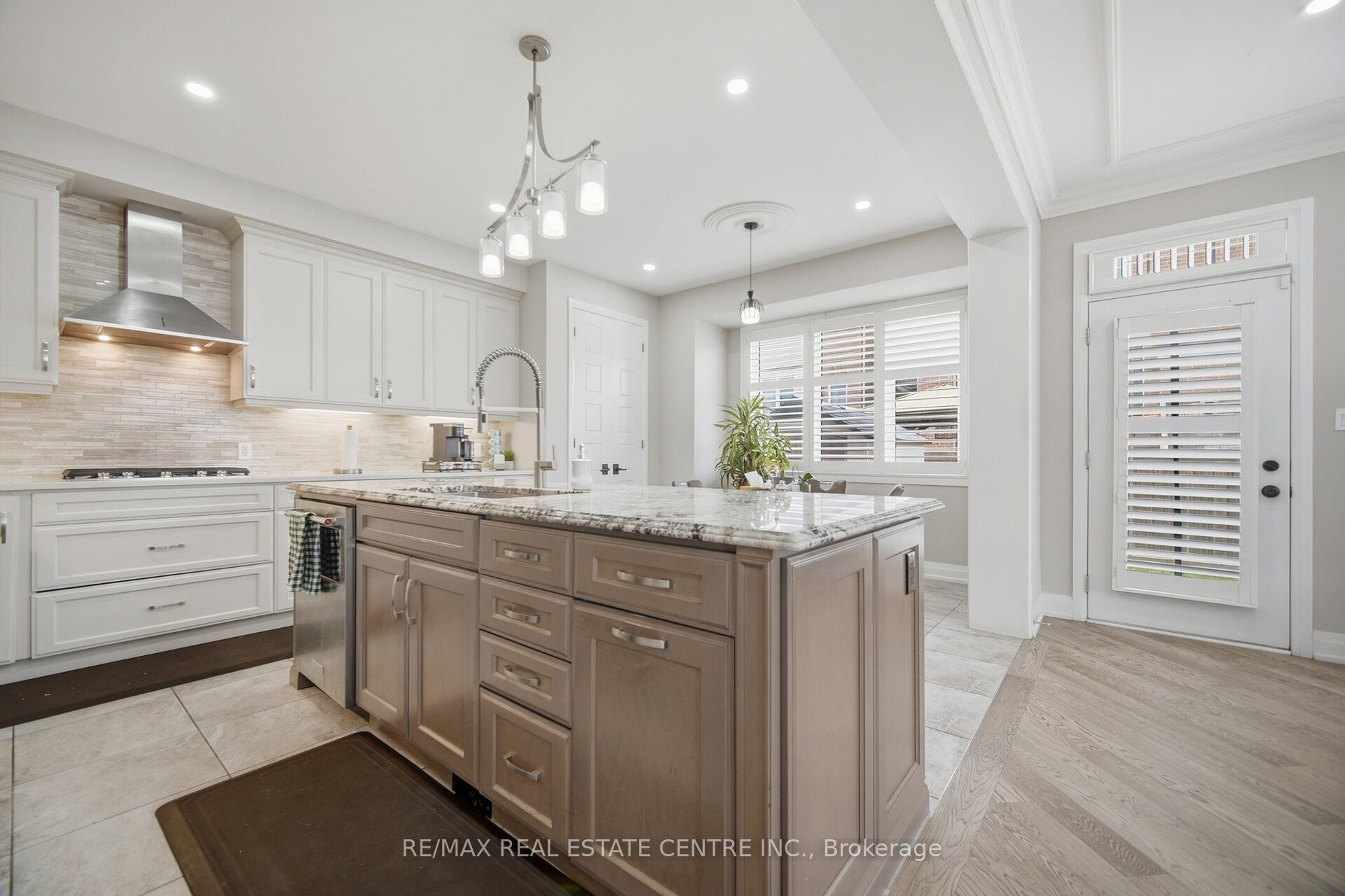 153 Whitlock Avenue Property Photo 12