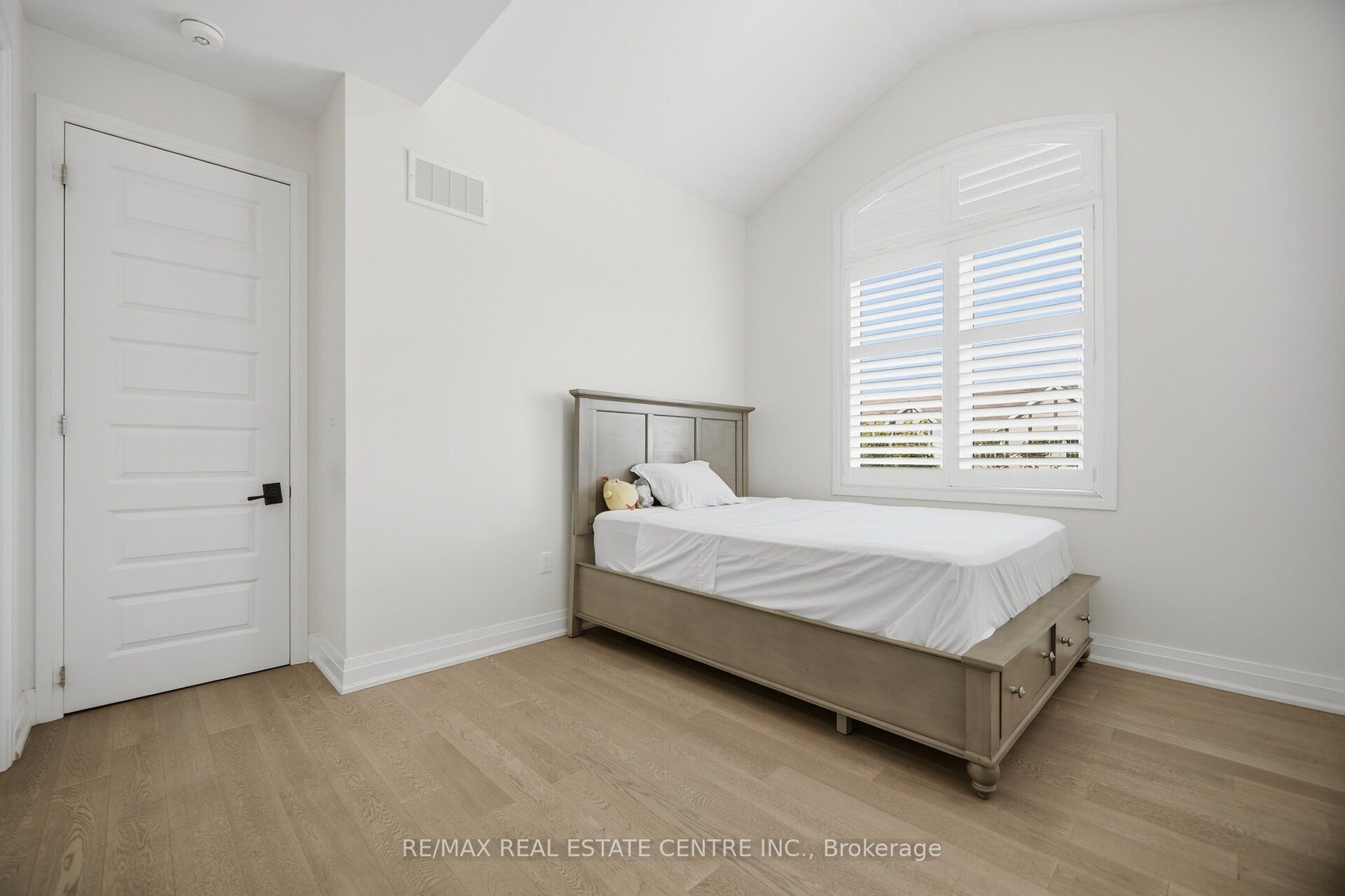 153 Whitlock Avenue Property Photo 25