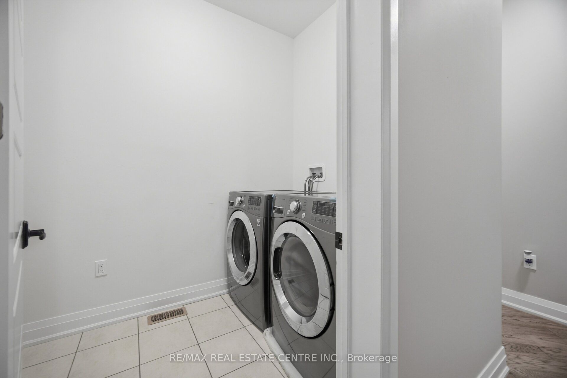 153 Whitlock Avenue Property Photo 29