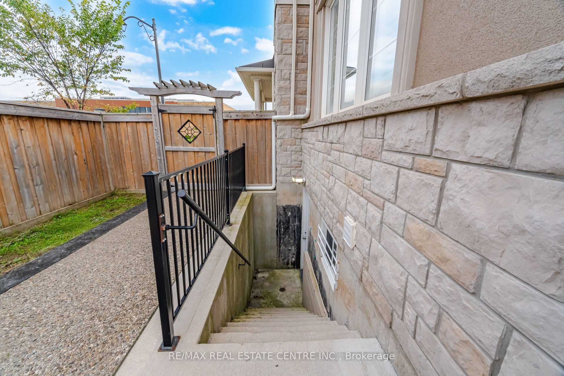 153 Whitlock Avenue Property Photo 31