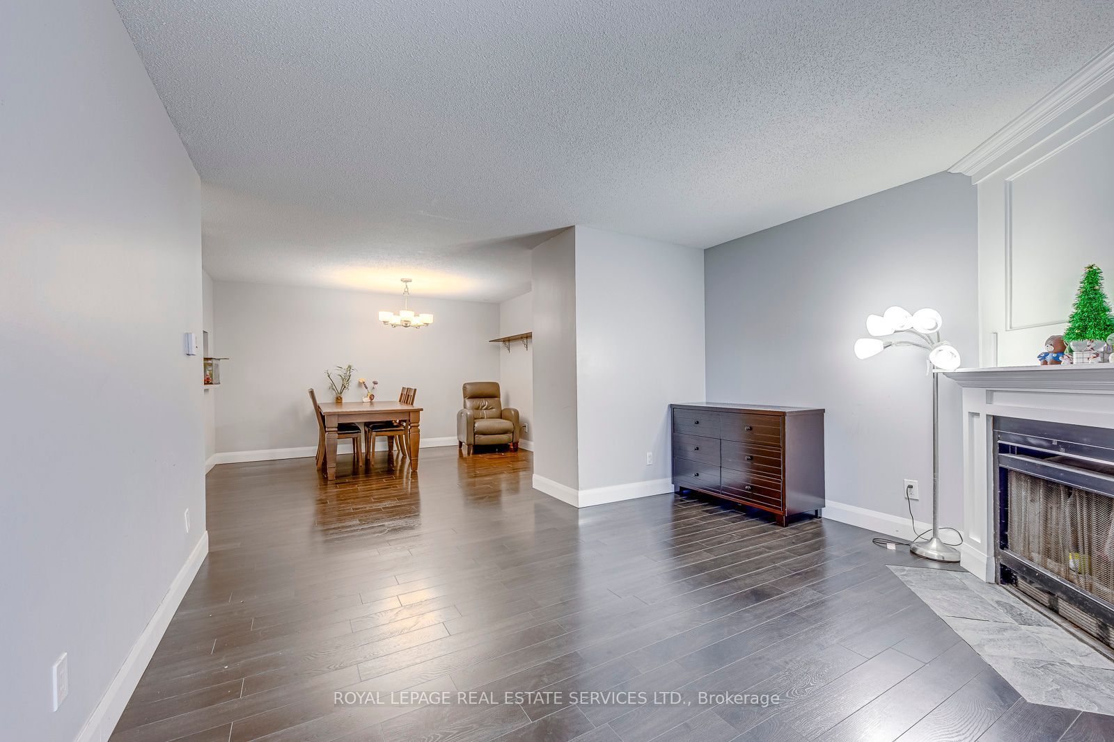 1450 Glen Abbey Gate 911 Property Photo 14