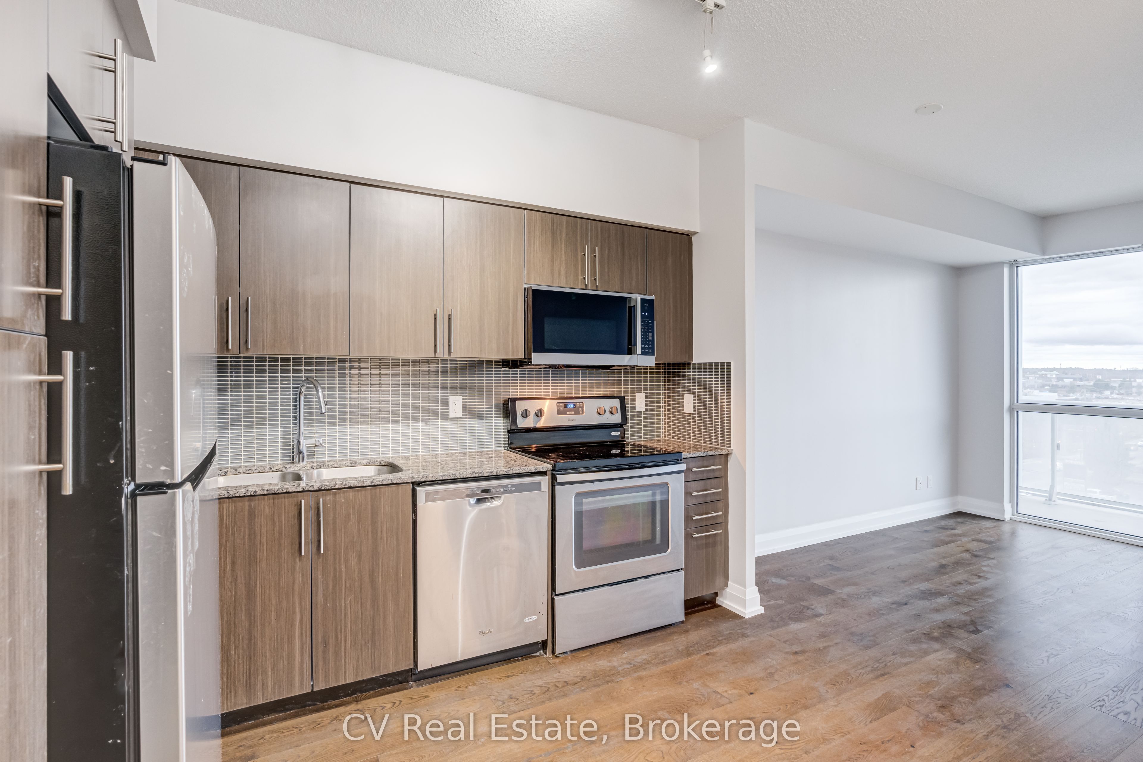 65 Speers Road 602 Property Photo 16