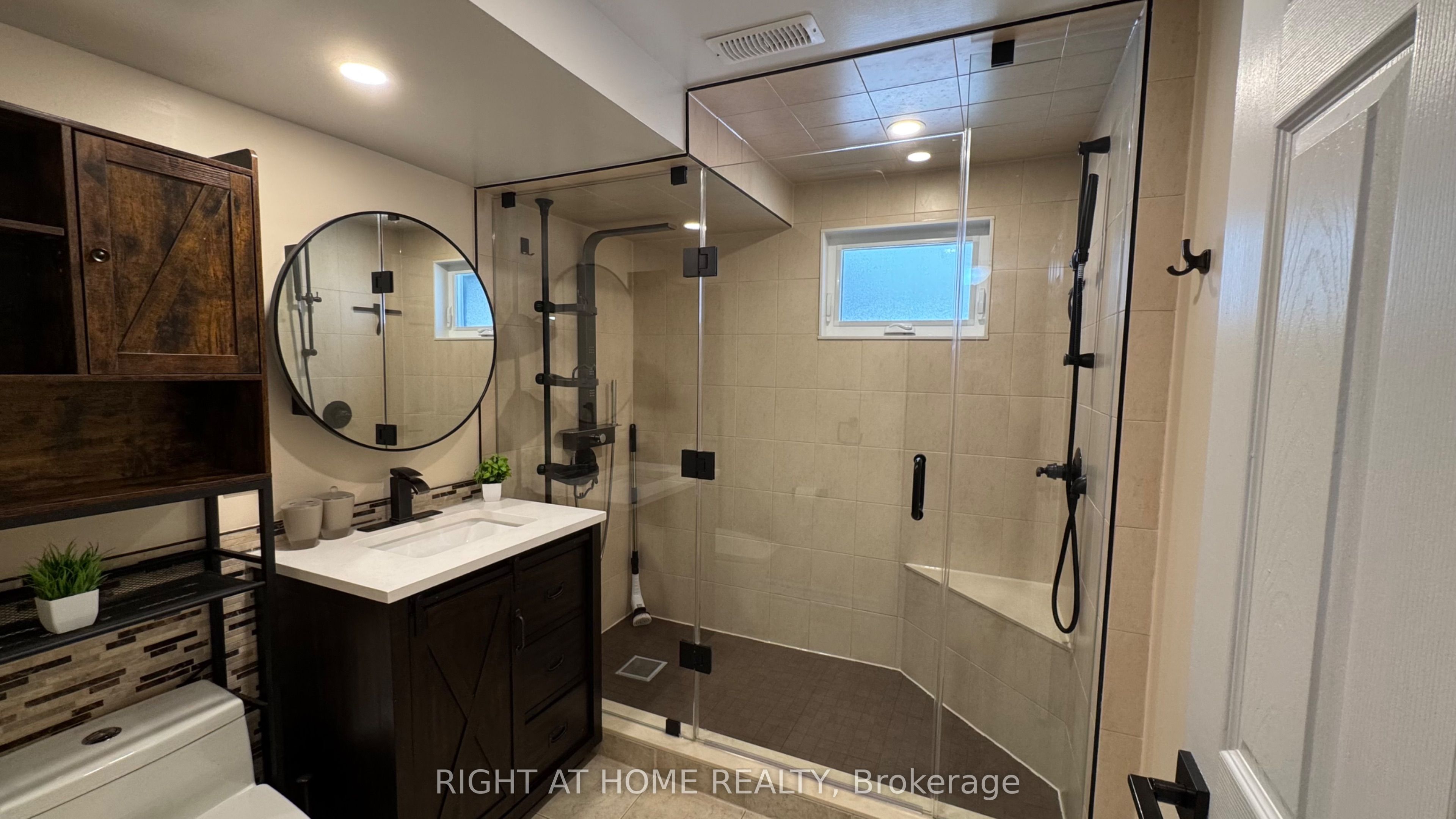 31 Whitburn Crescent Lower Level Property Photo 12
