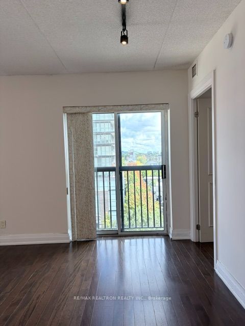 2737 Keele Street 708 Property Photo 5