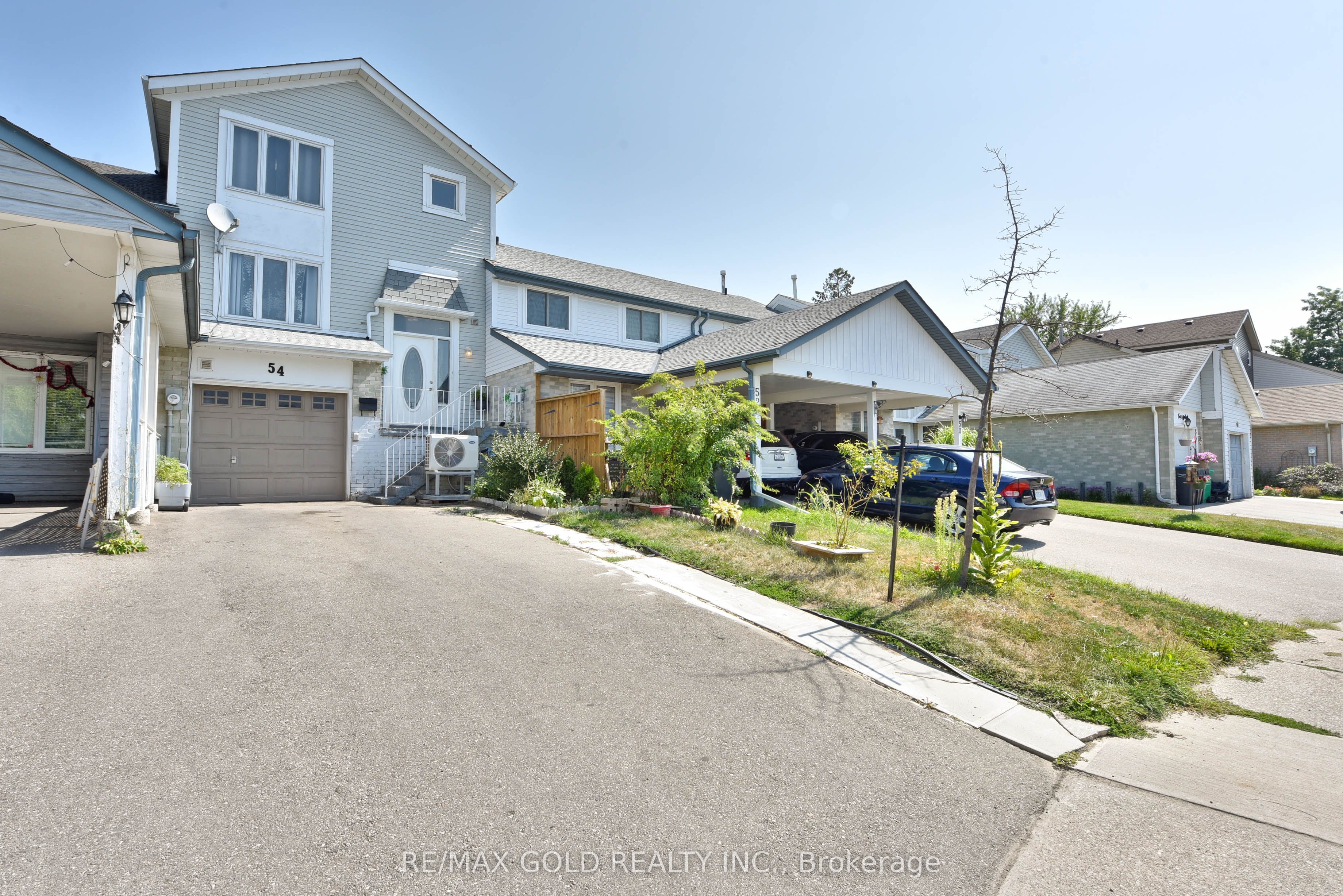 54 Nottawasaga Crescent Property Photo 4