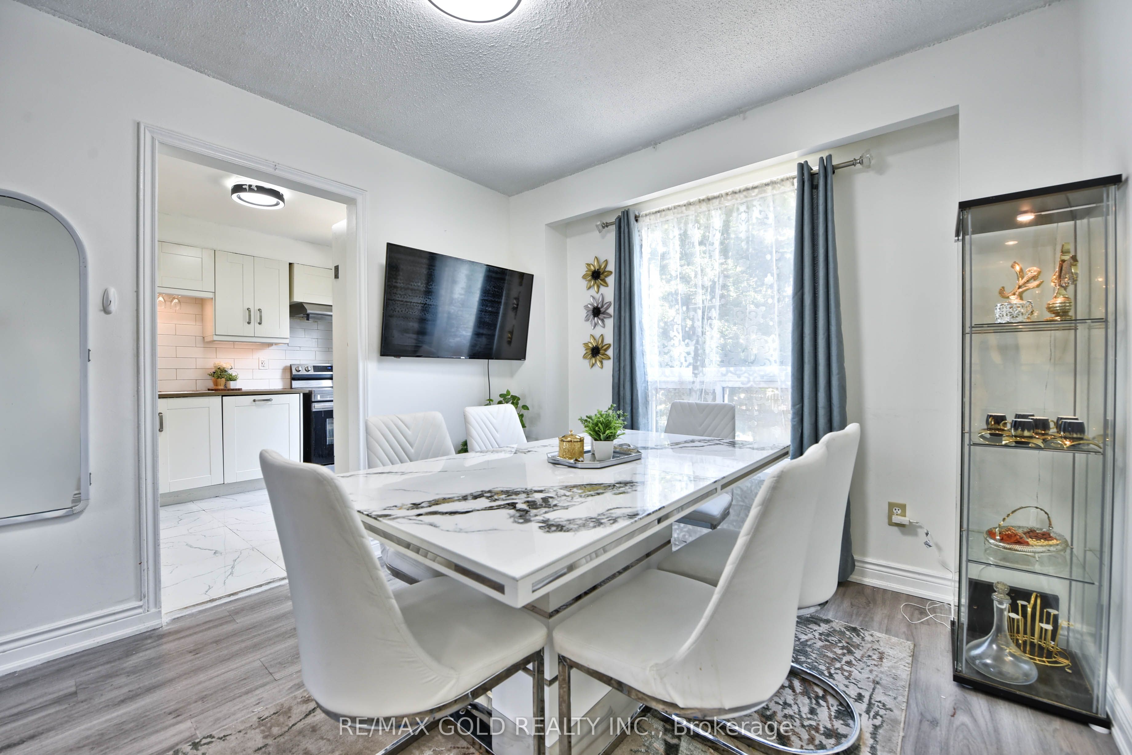 54 Nottawasaga Crescent Property Photo 16