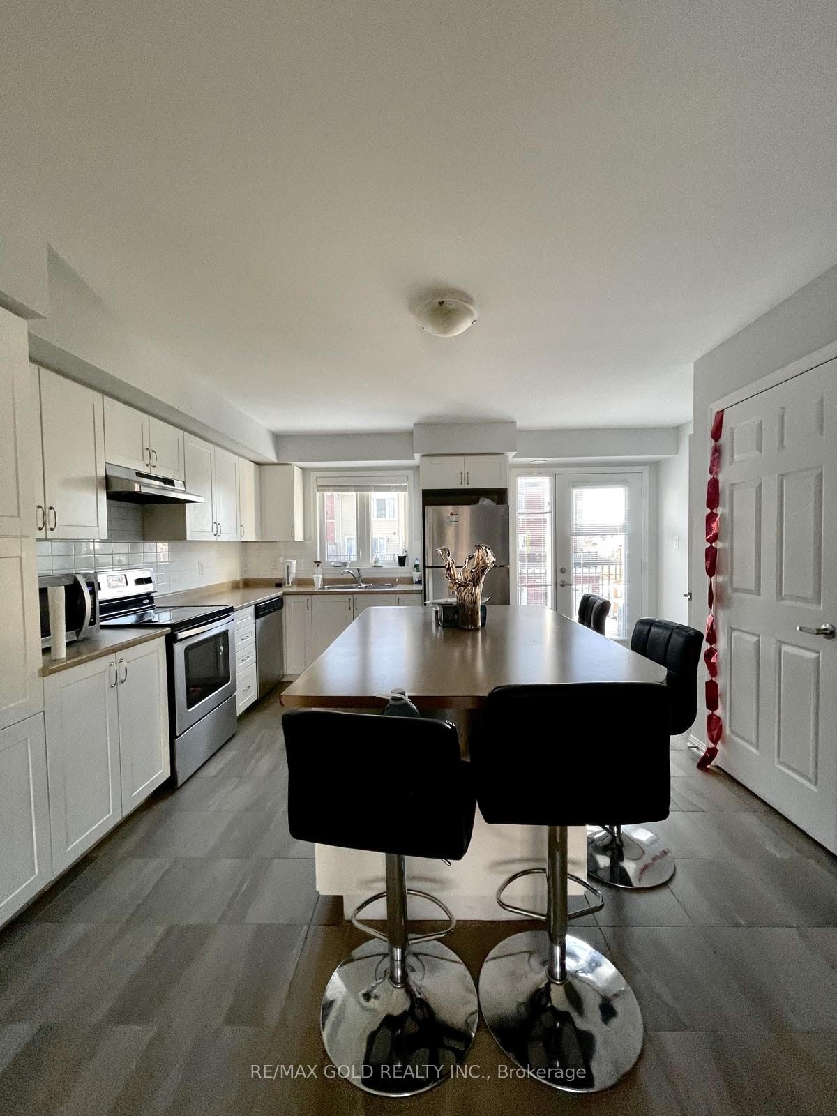 250 Sunny Meadow Boulevard 215 Property Photo 14