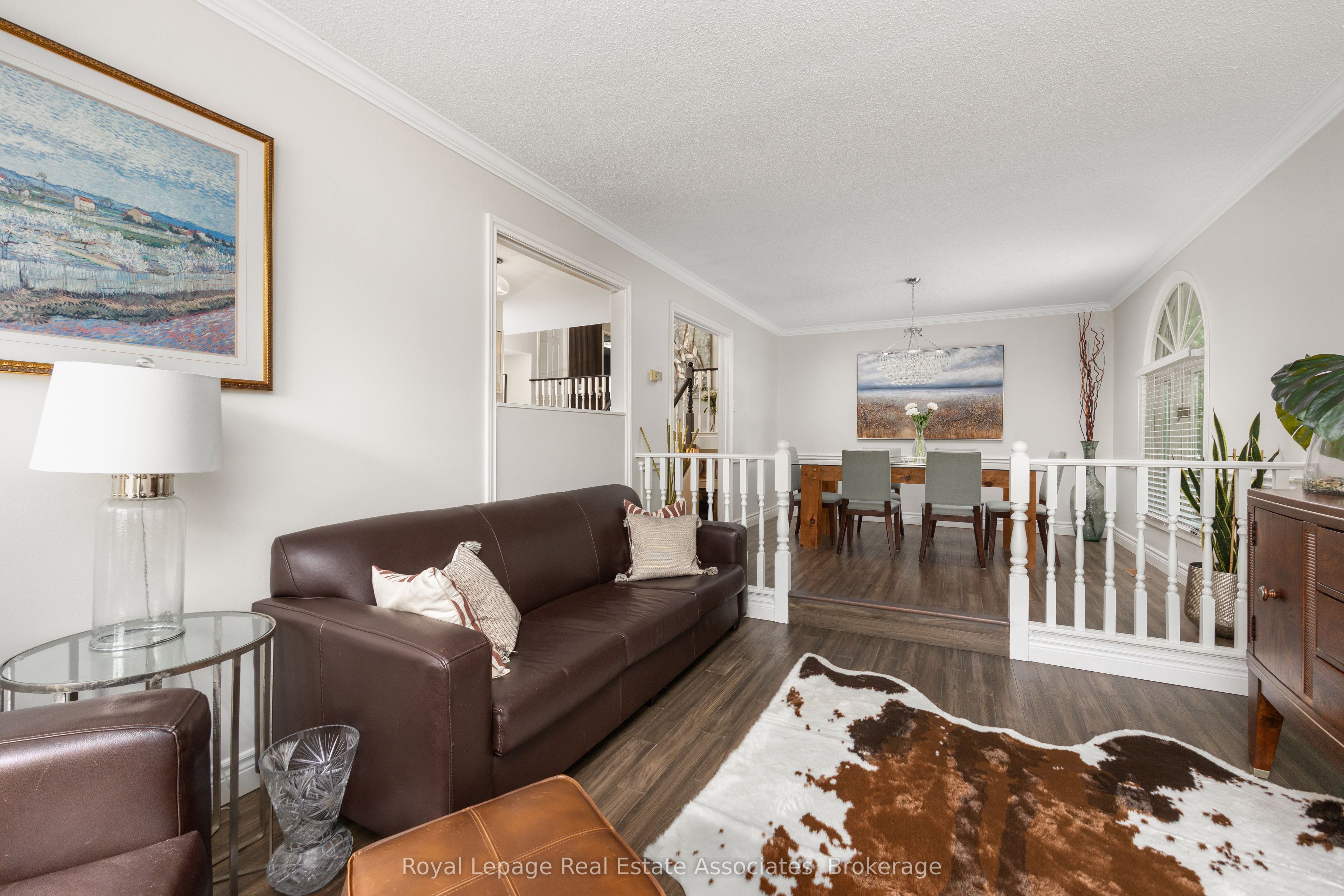 537 Mathewman Crescent Property Photo 4