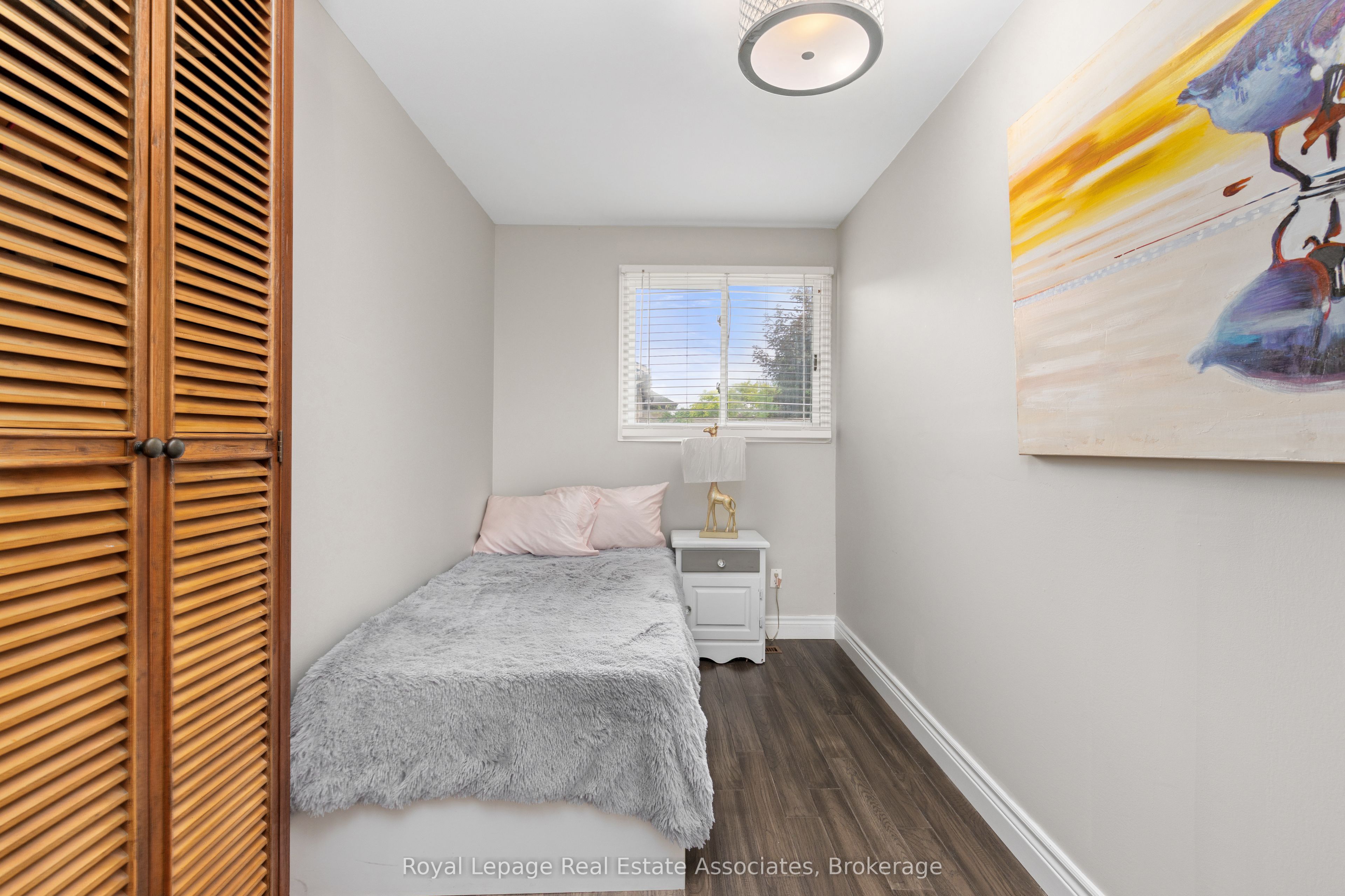 537 Mathewman Crescent Property Photo 14