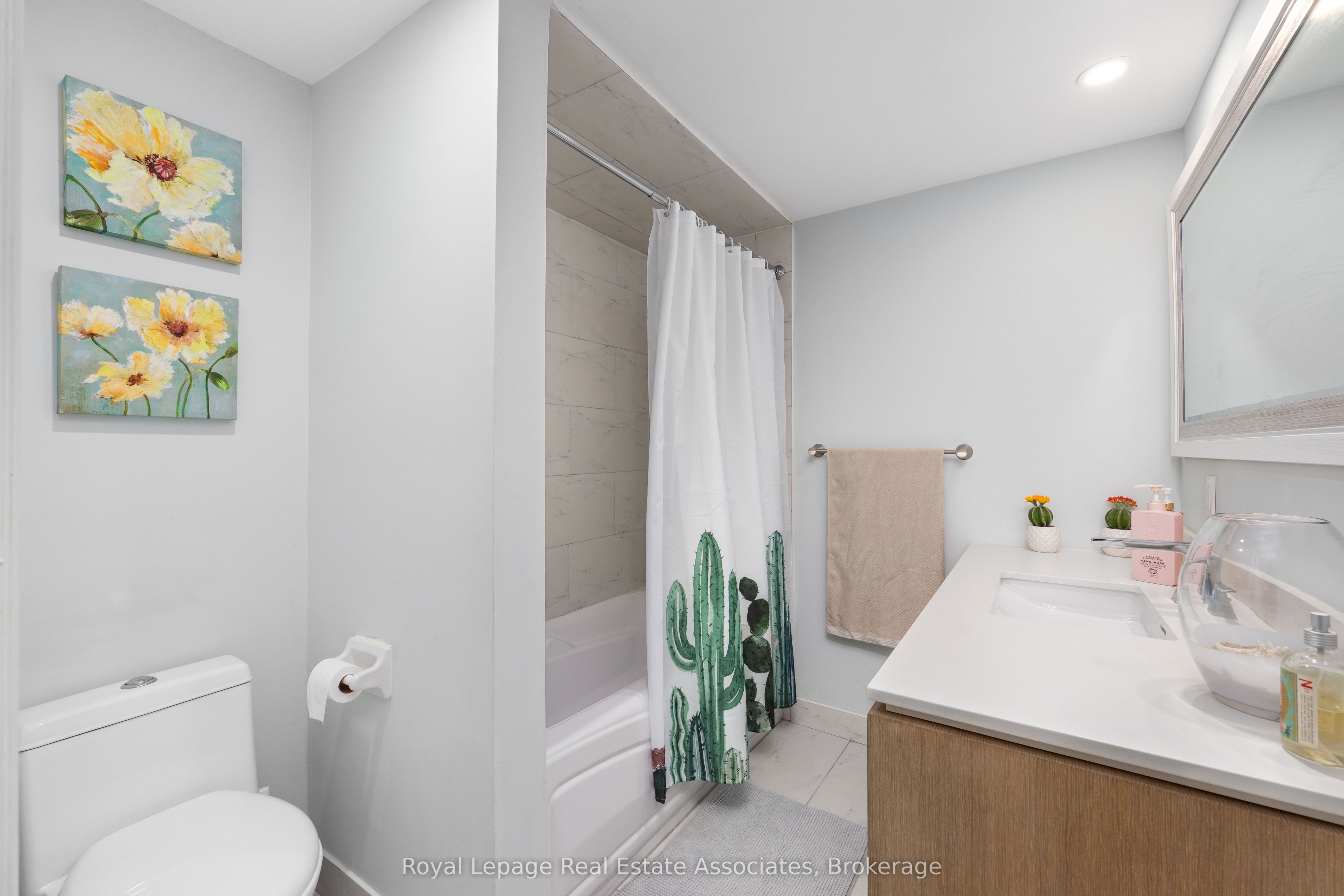 537 Mathewman Crescent Property Photo 26