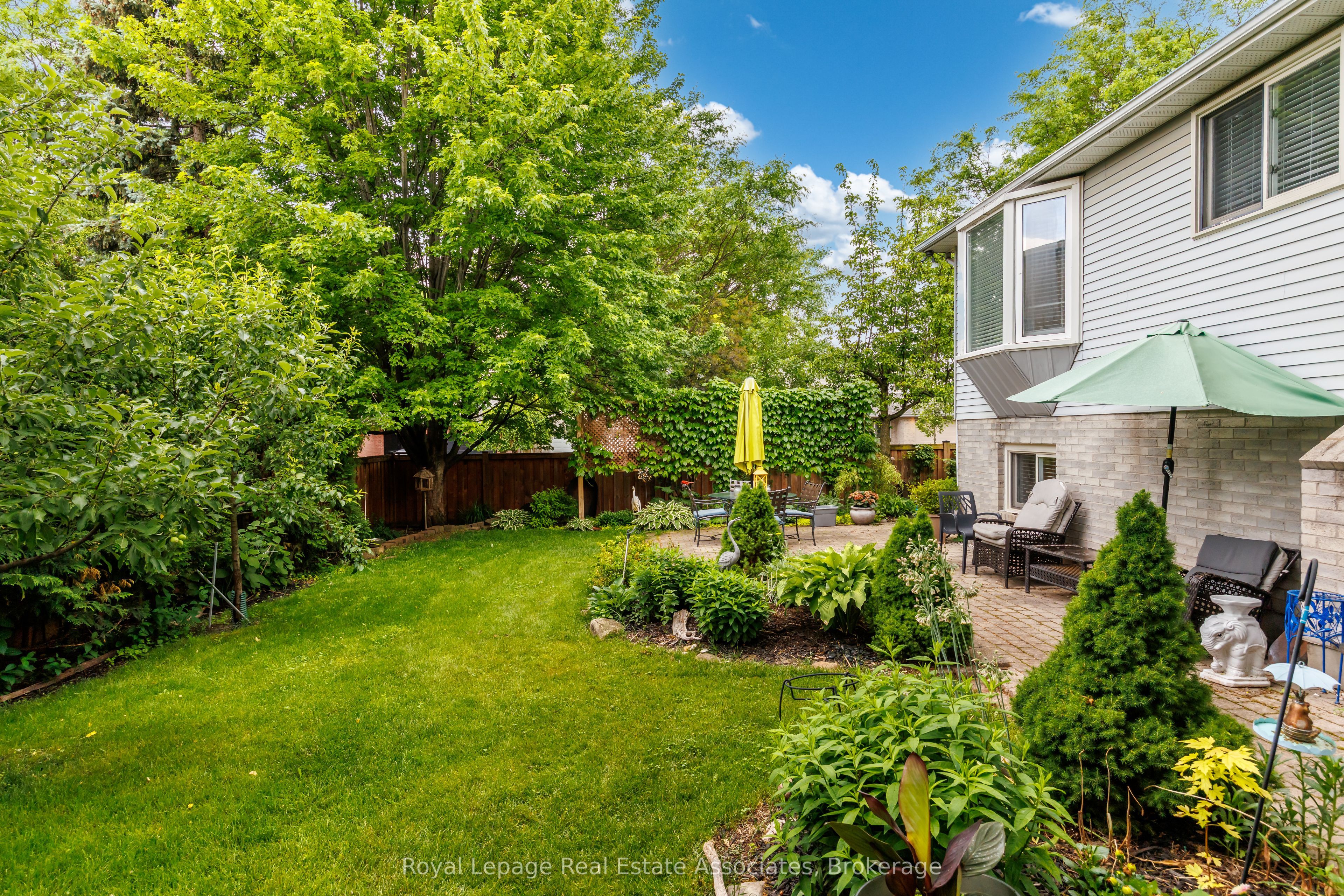 537 Mathewman Crescent Property Photo 28