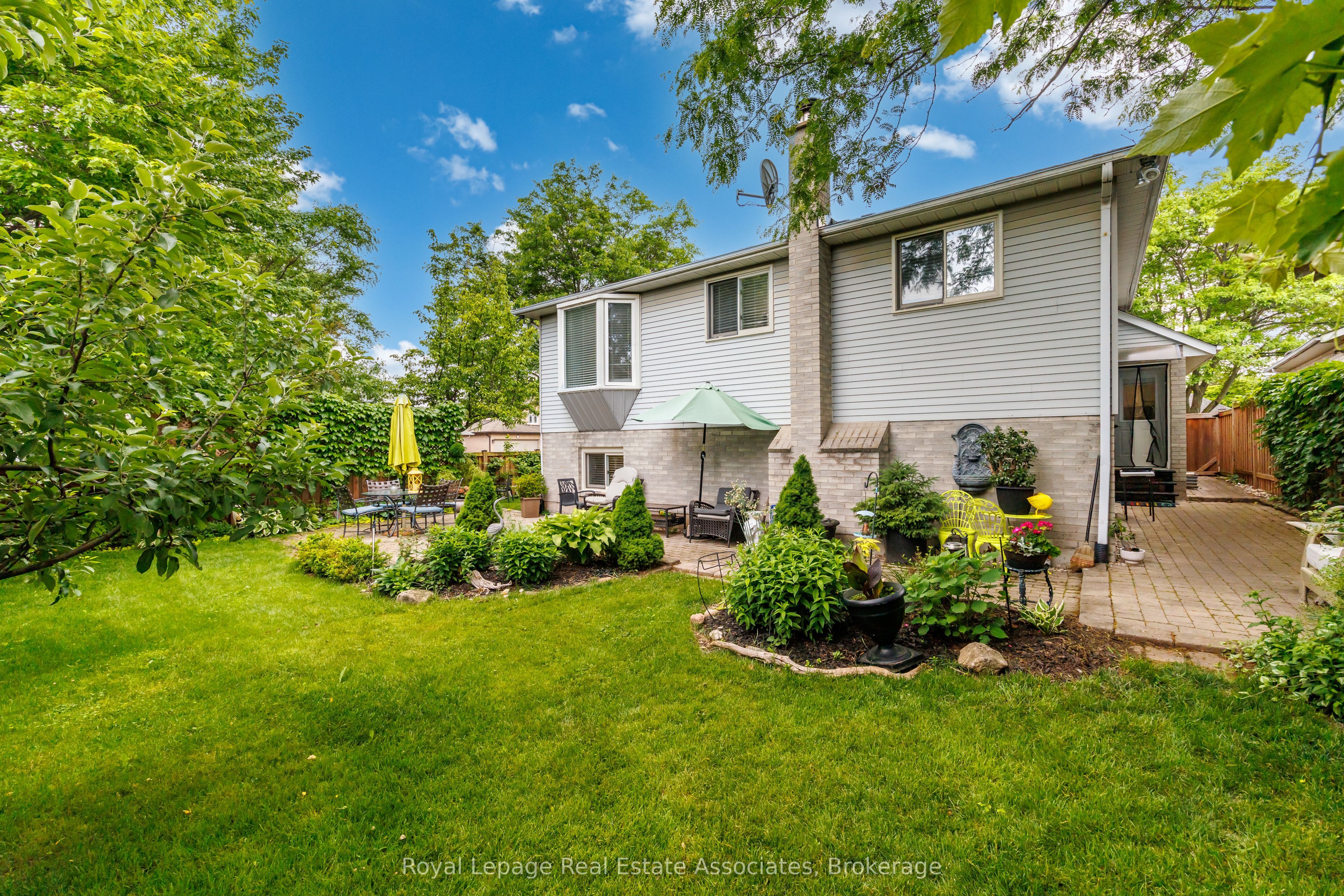 537 Mathewman Crescent Property Photo 29