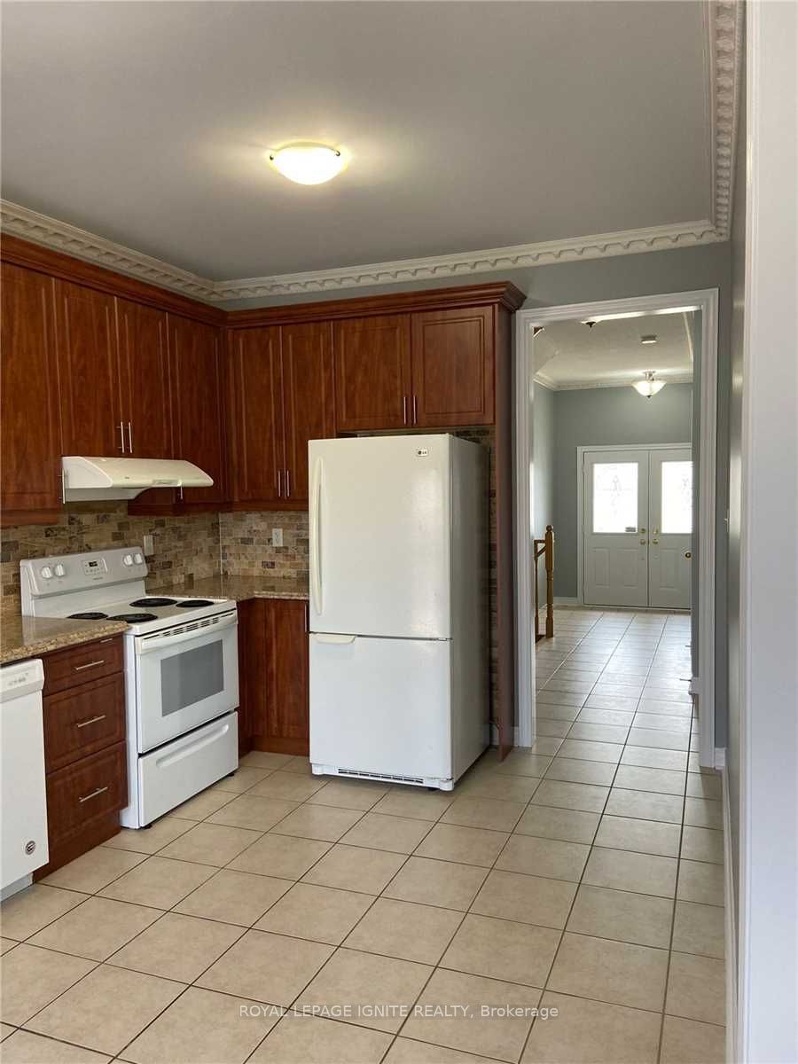 23 Royal Vista Road Property Photo 7