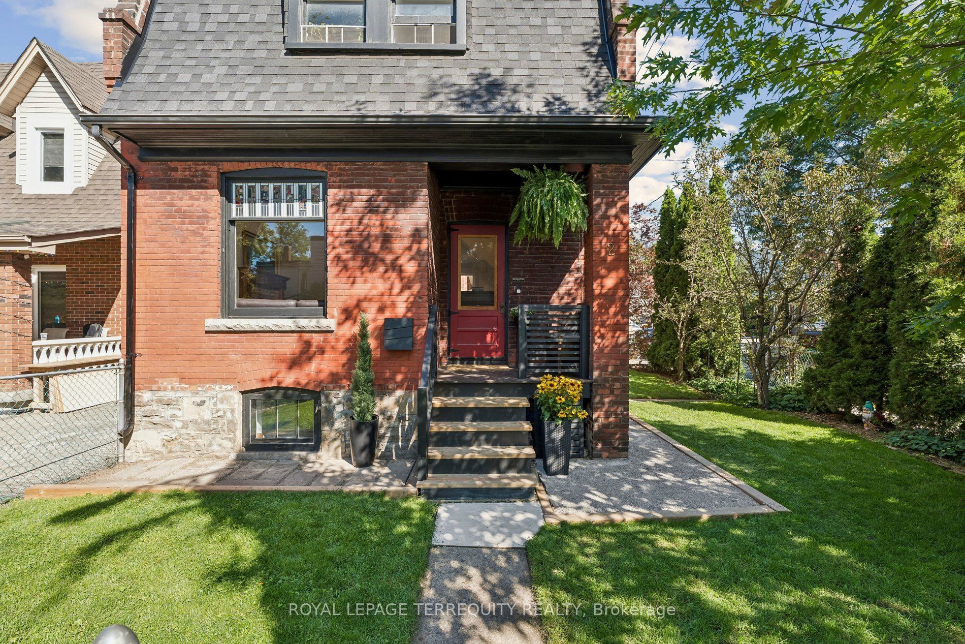 2 Wright Avenue Property Photo 1