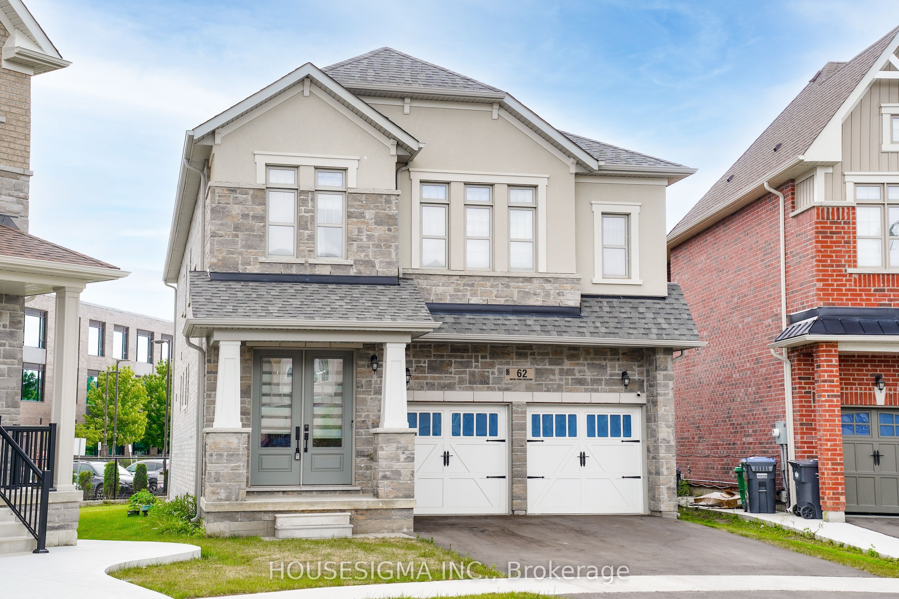 62 Royal Fern Crescent Property Photo 2