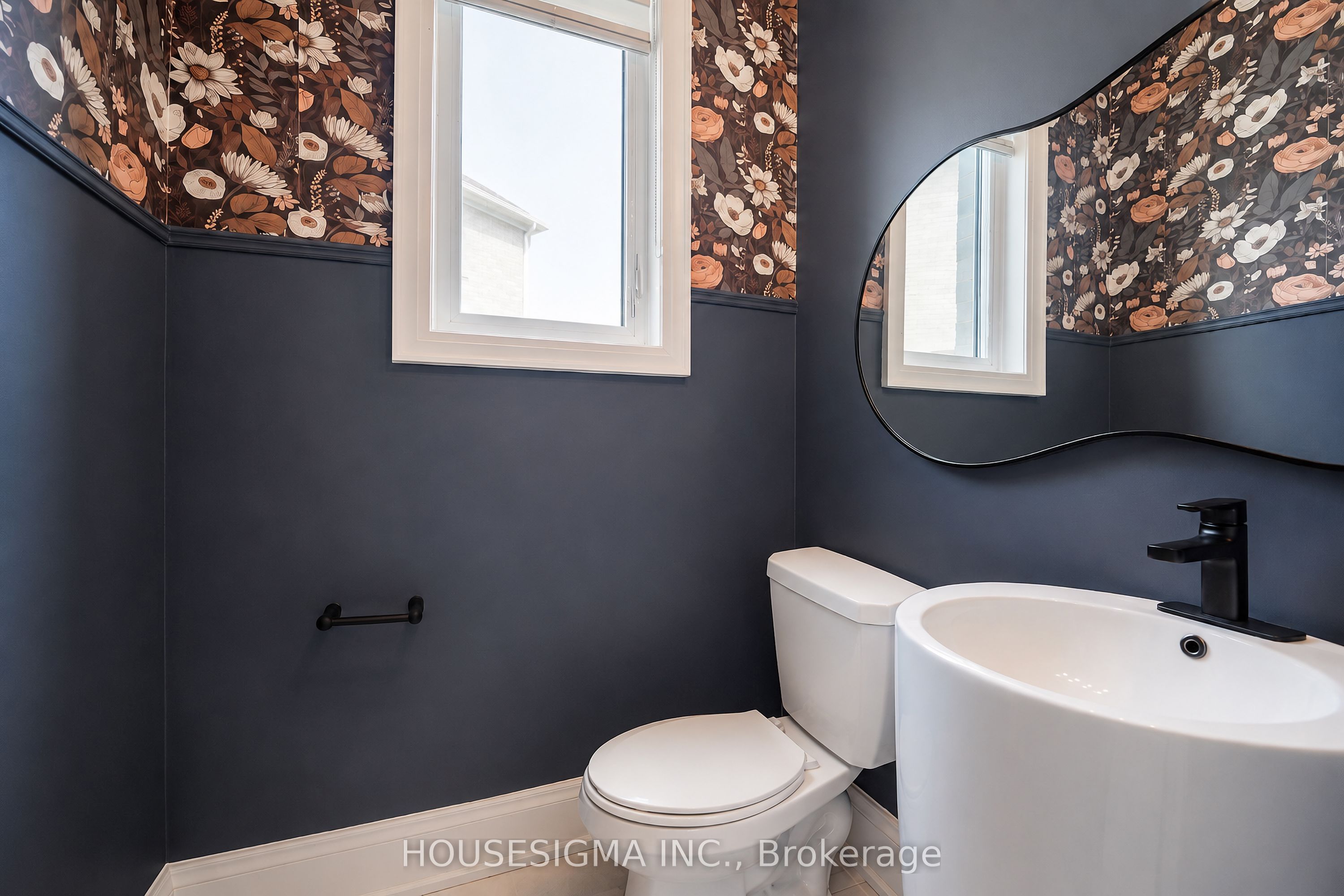 62 Royal Fern Crescent Property Photo 7