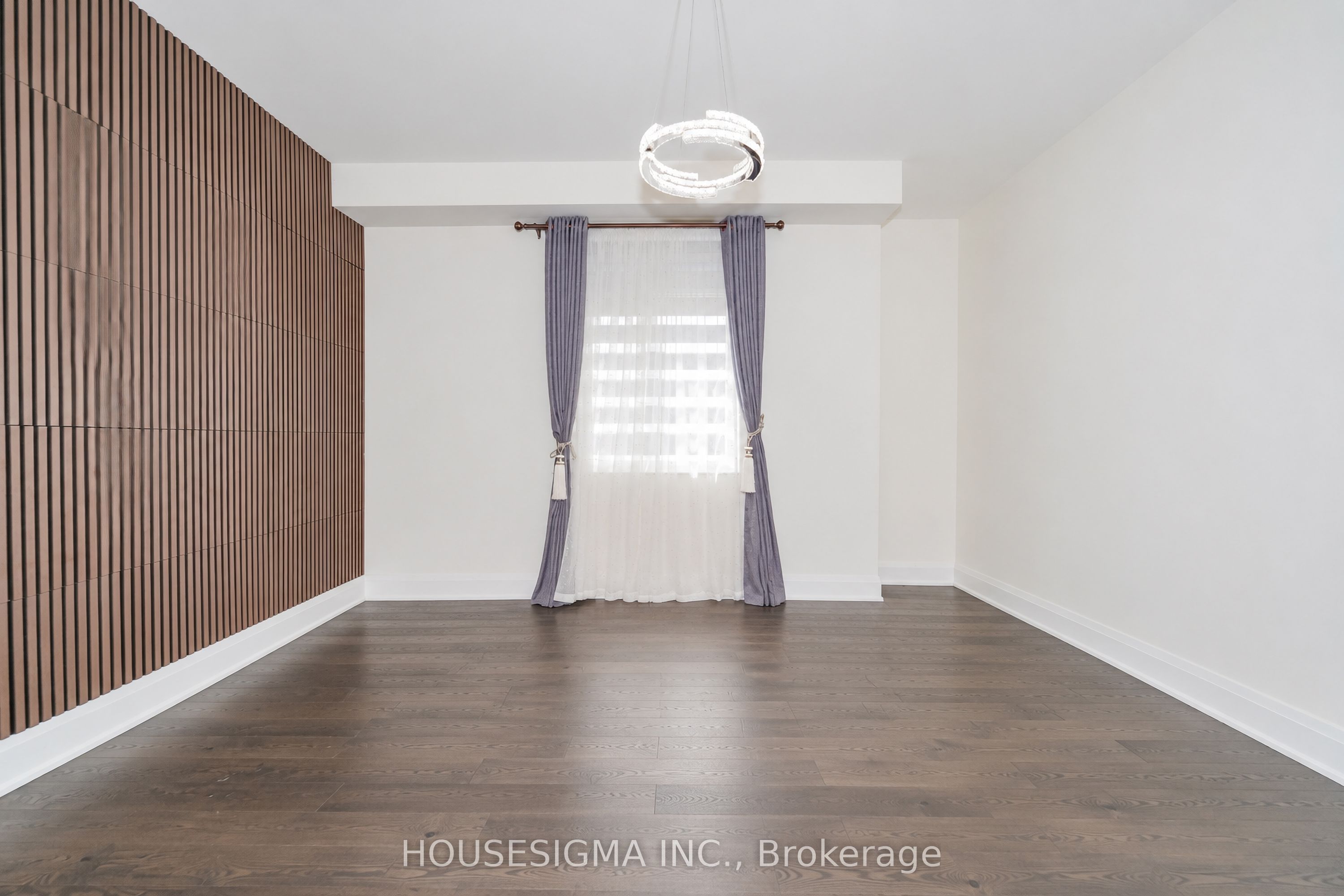 62 Royal Fern Crescent Property Photo 8