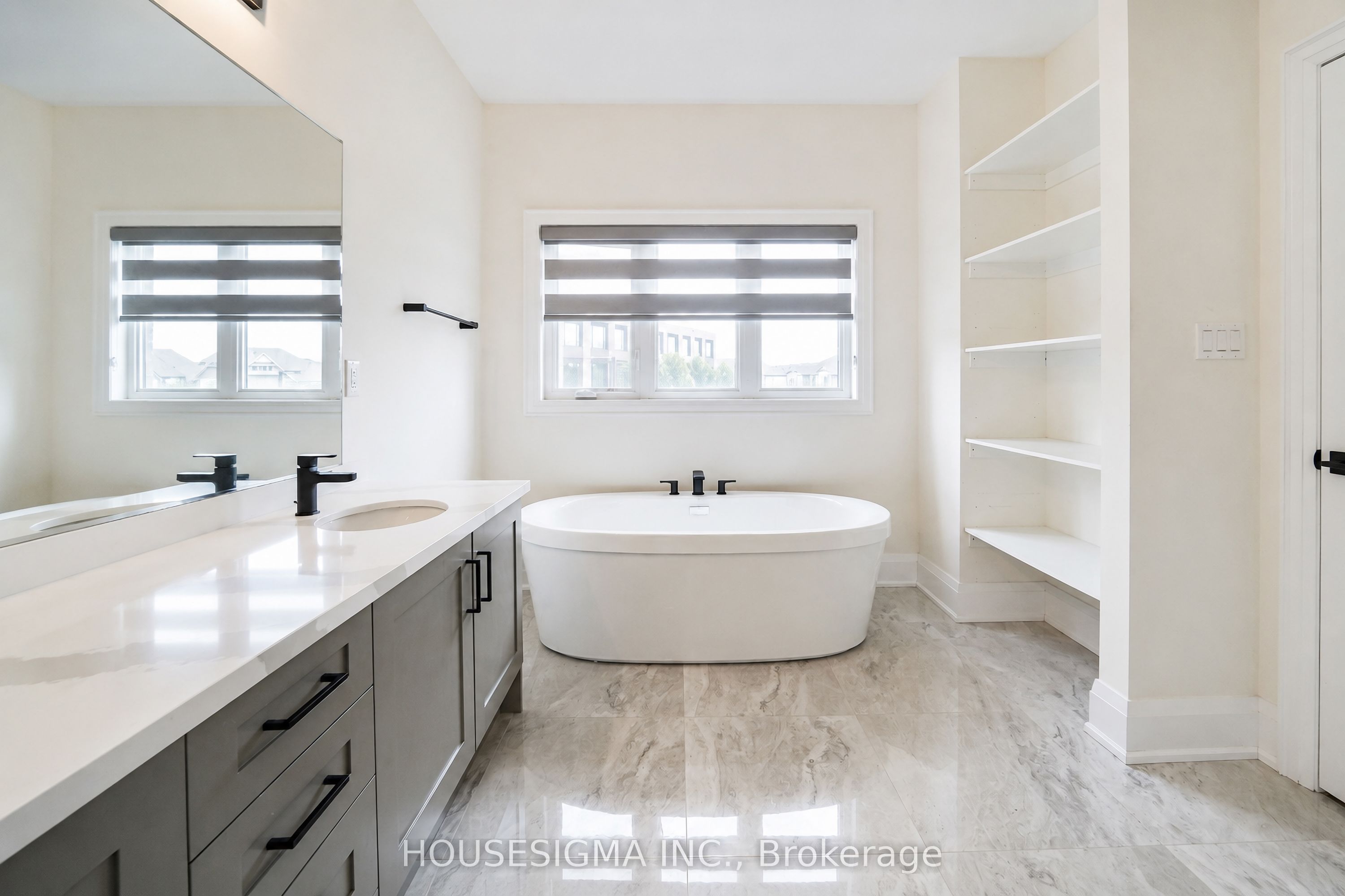 62 Royal Fern Crescent Property Photo 24