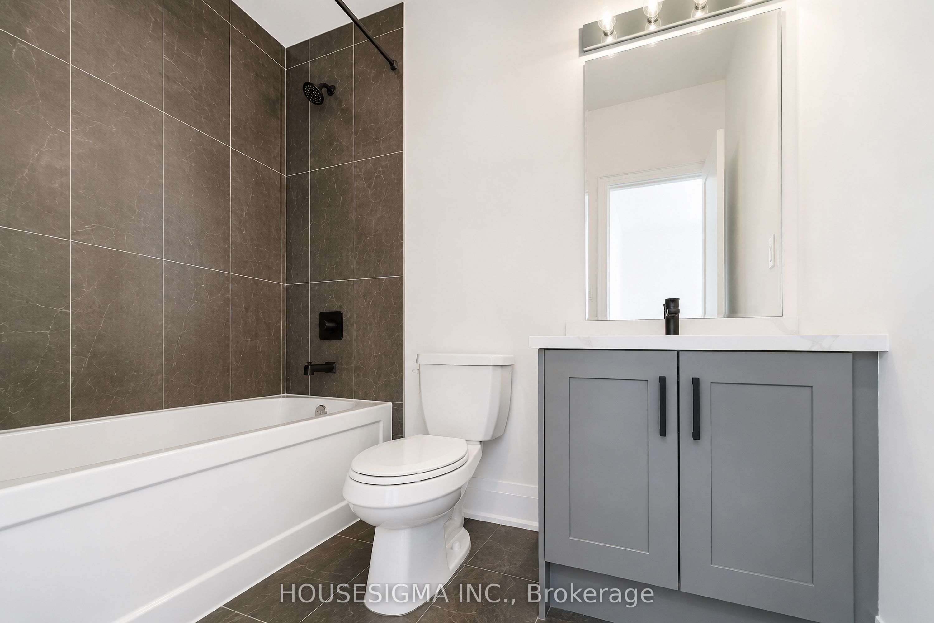 62 Royal Fern Crescent Property Photo 32