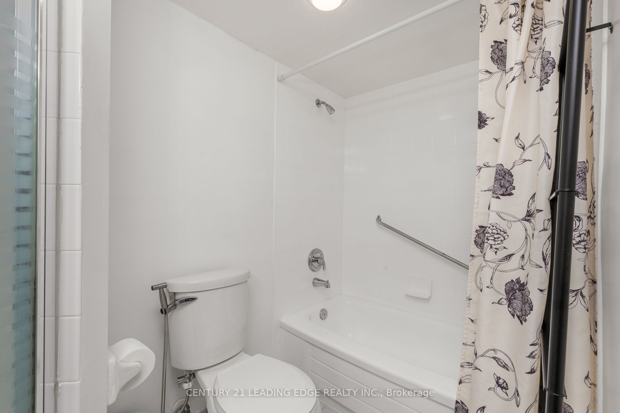 2199 Sixth Line 206 Property Photo 24