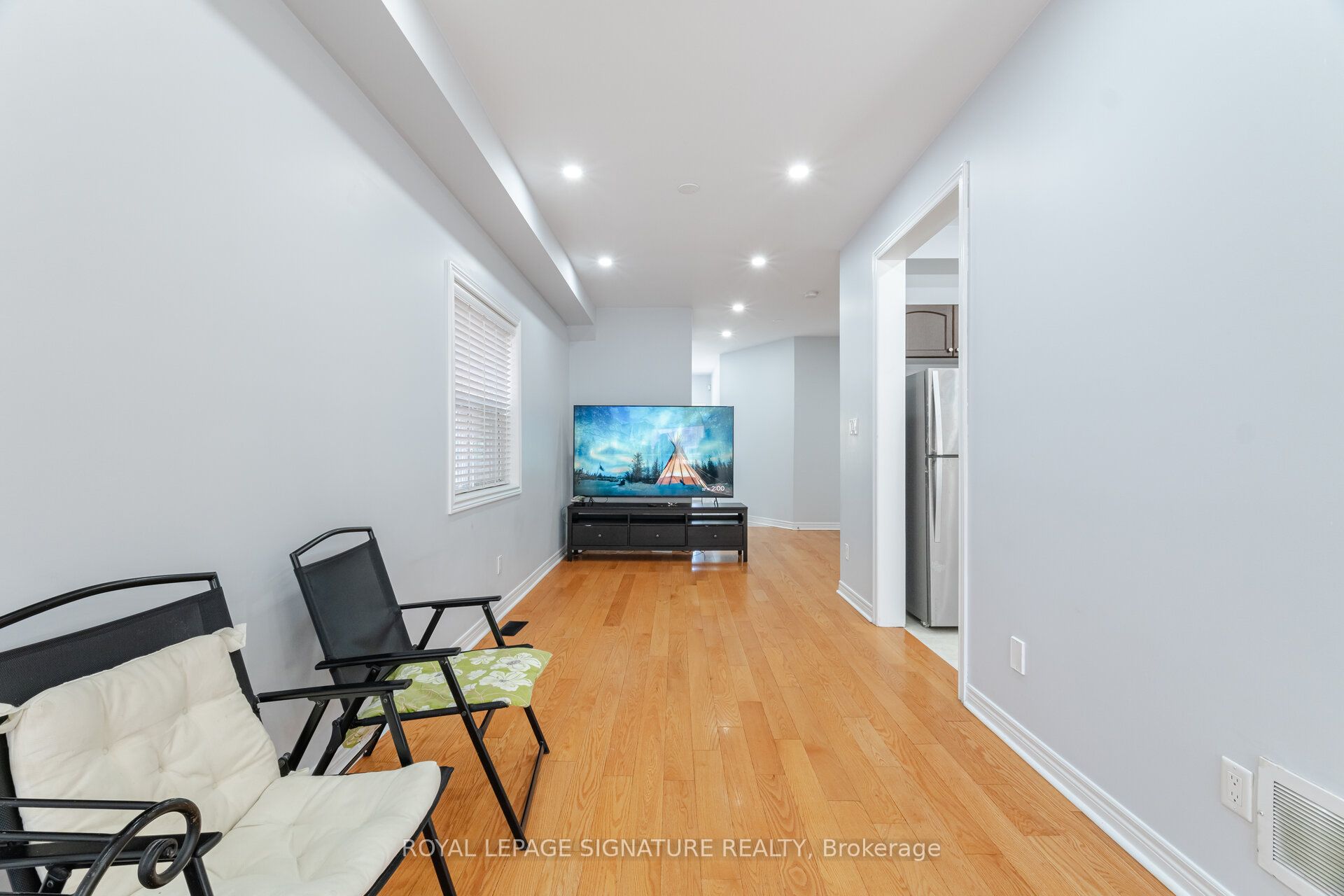 443 Comiskey Crescent Property Photo 7
