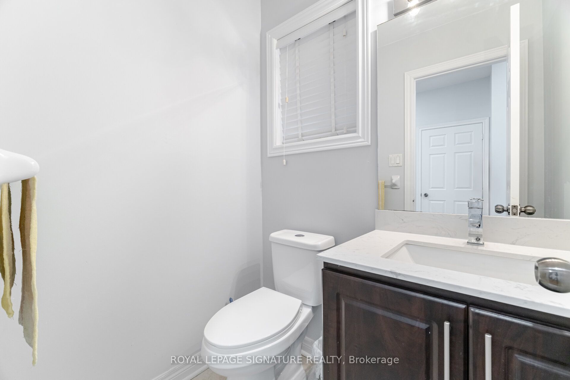 443 Comiskey Crescent Property Photo 21