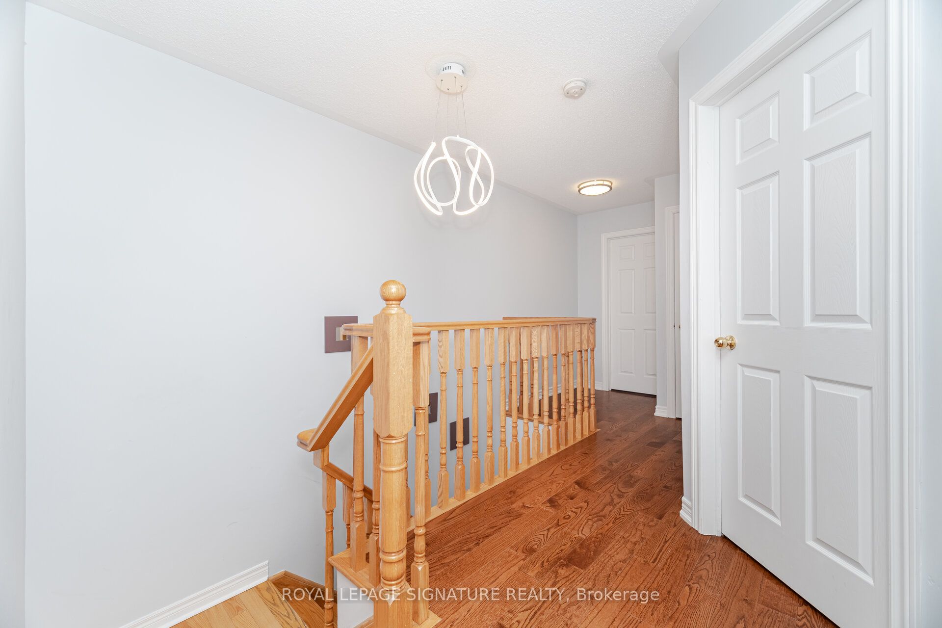 443 Comiskey Crescent Property Photo 23