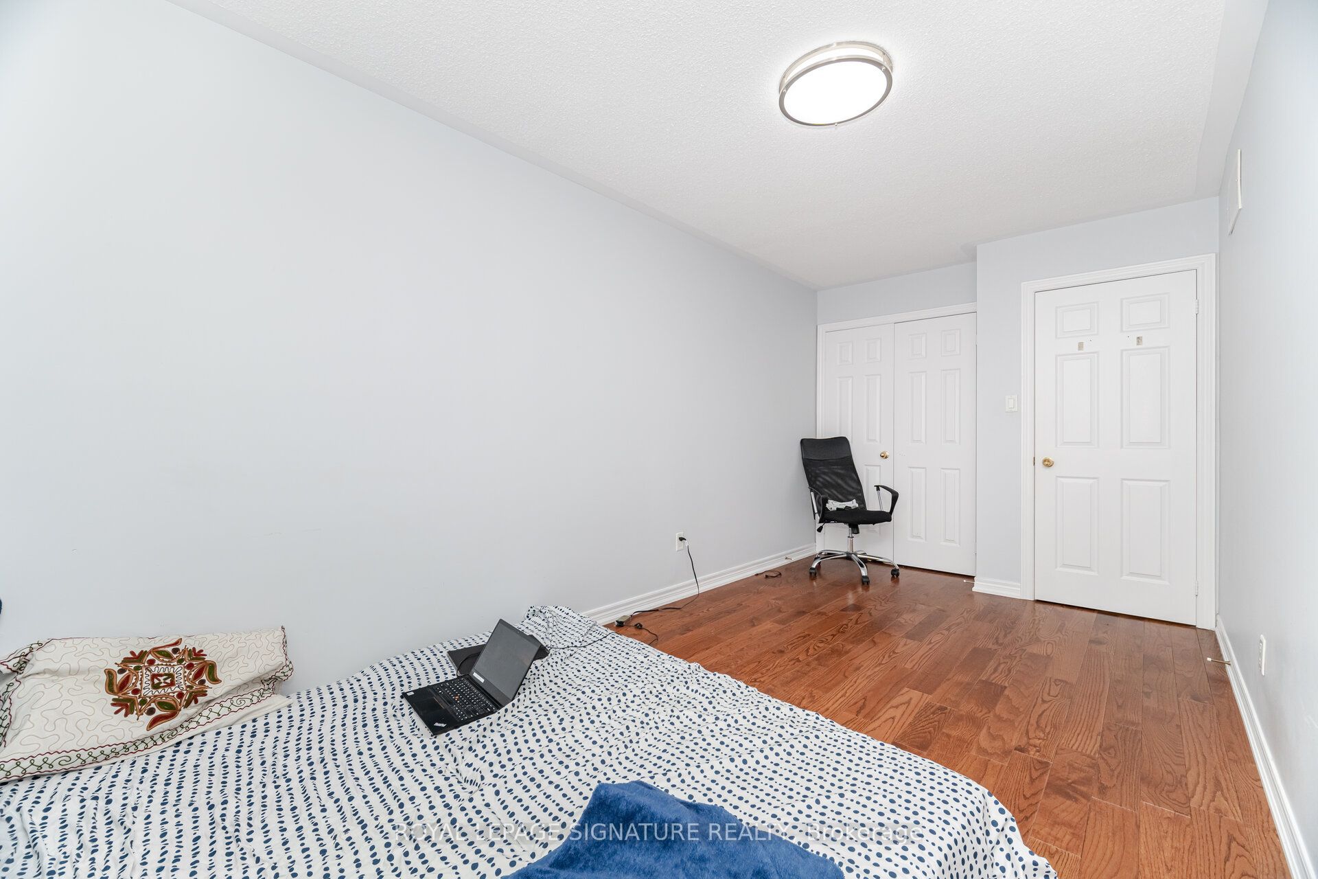 443 Comiskey Crescent Property Photo 31