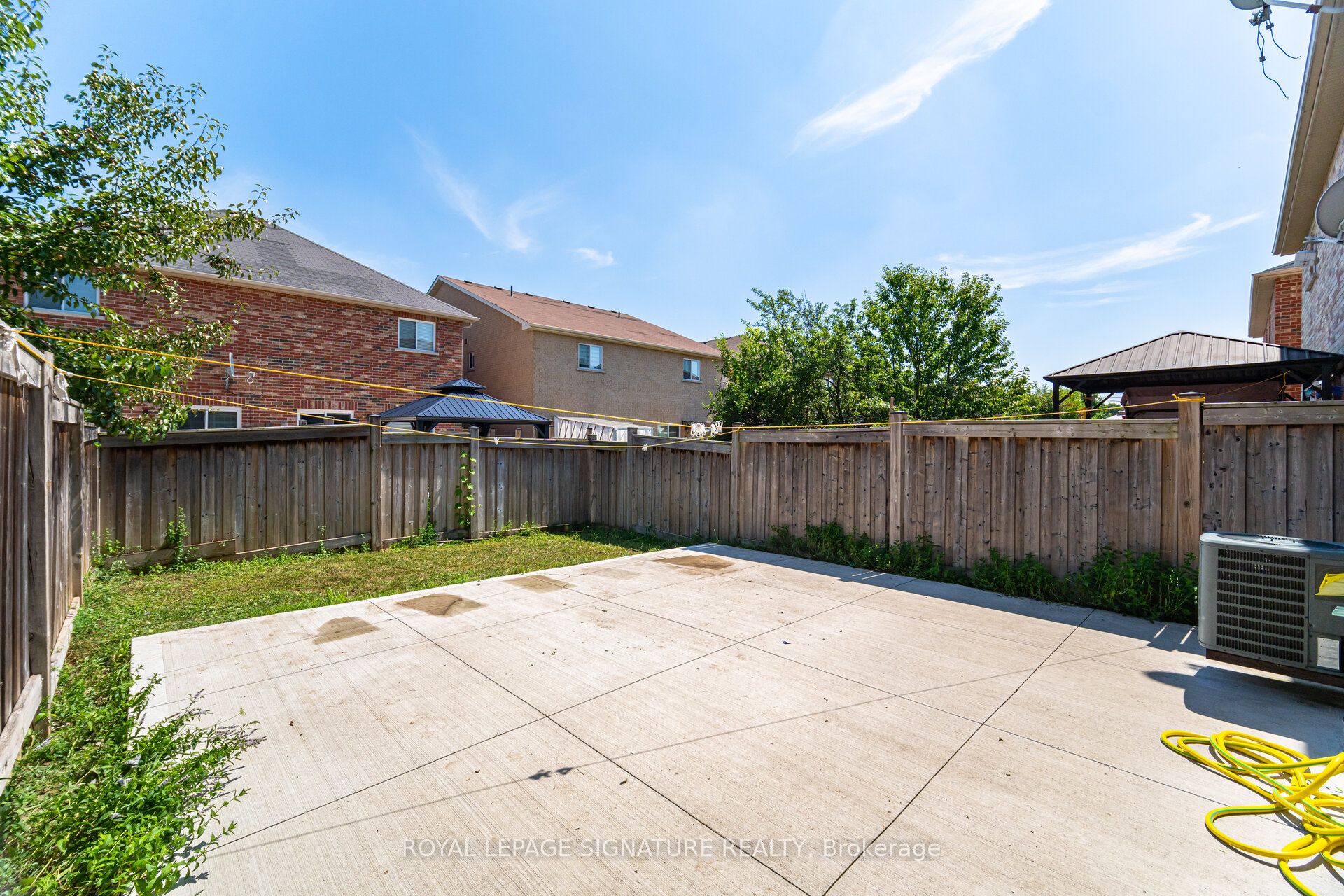 443 Comiskey Crescent Property Photo 39