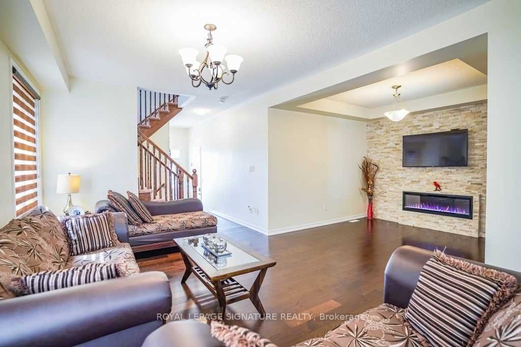 171 Buick Boulevard Property Photo 9
