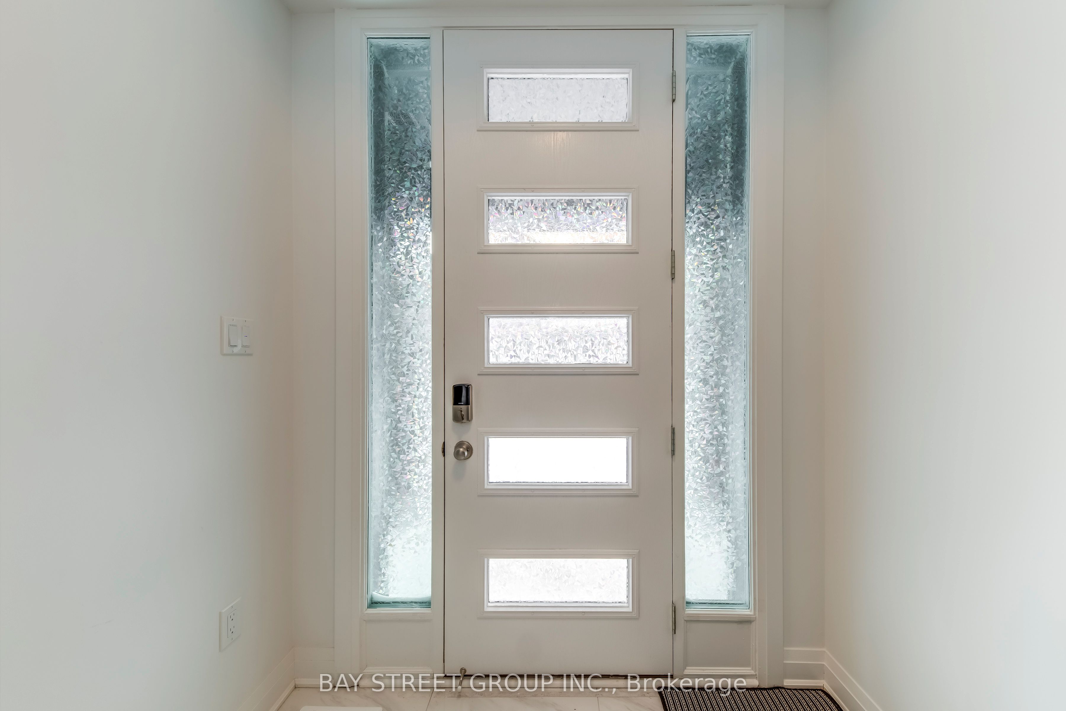 3049 Merrick Road Property Photo 6