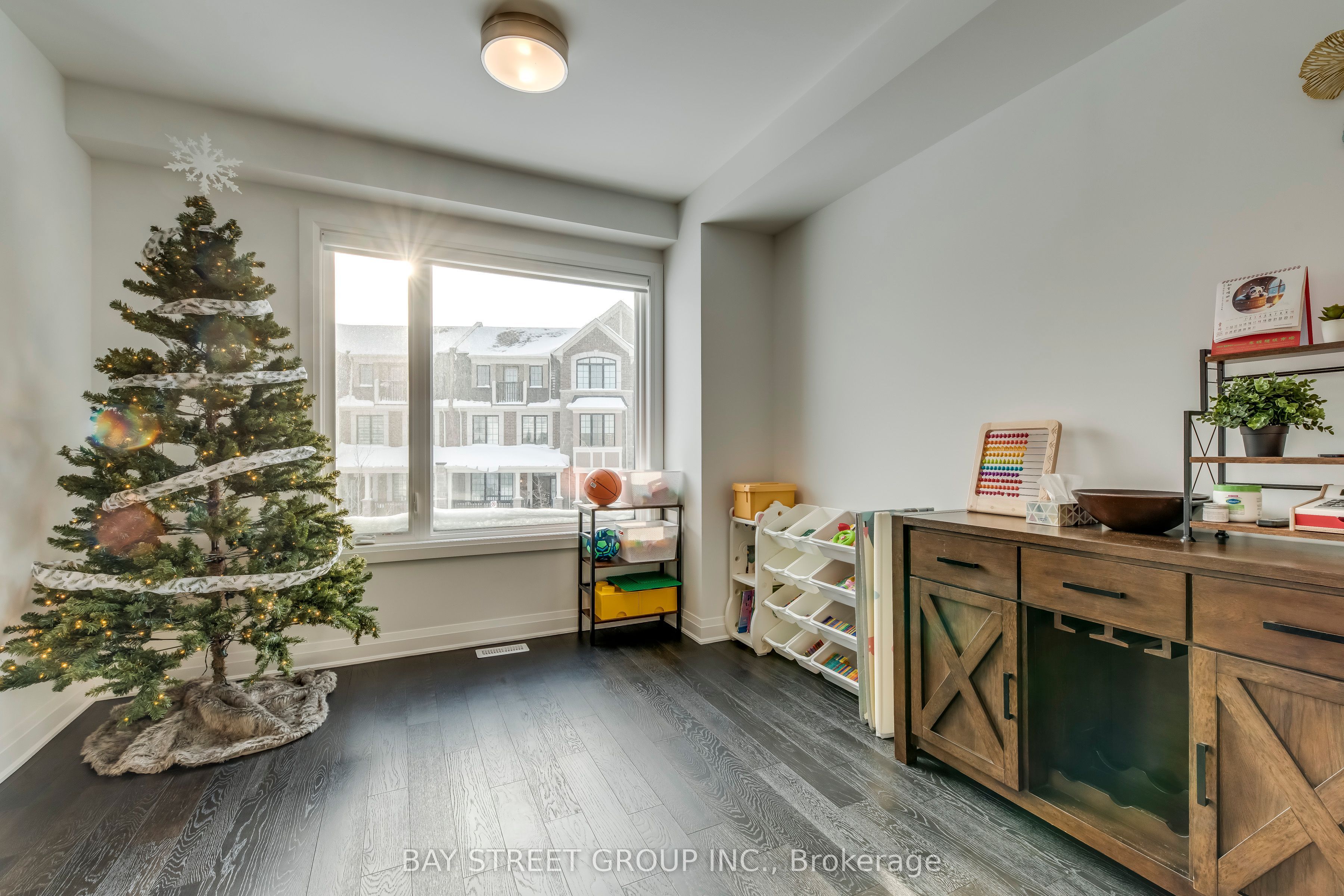 3049 Merrick Road Property Photo 16