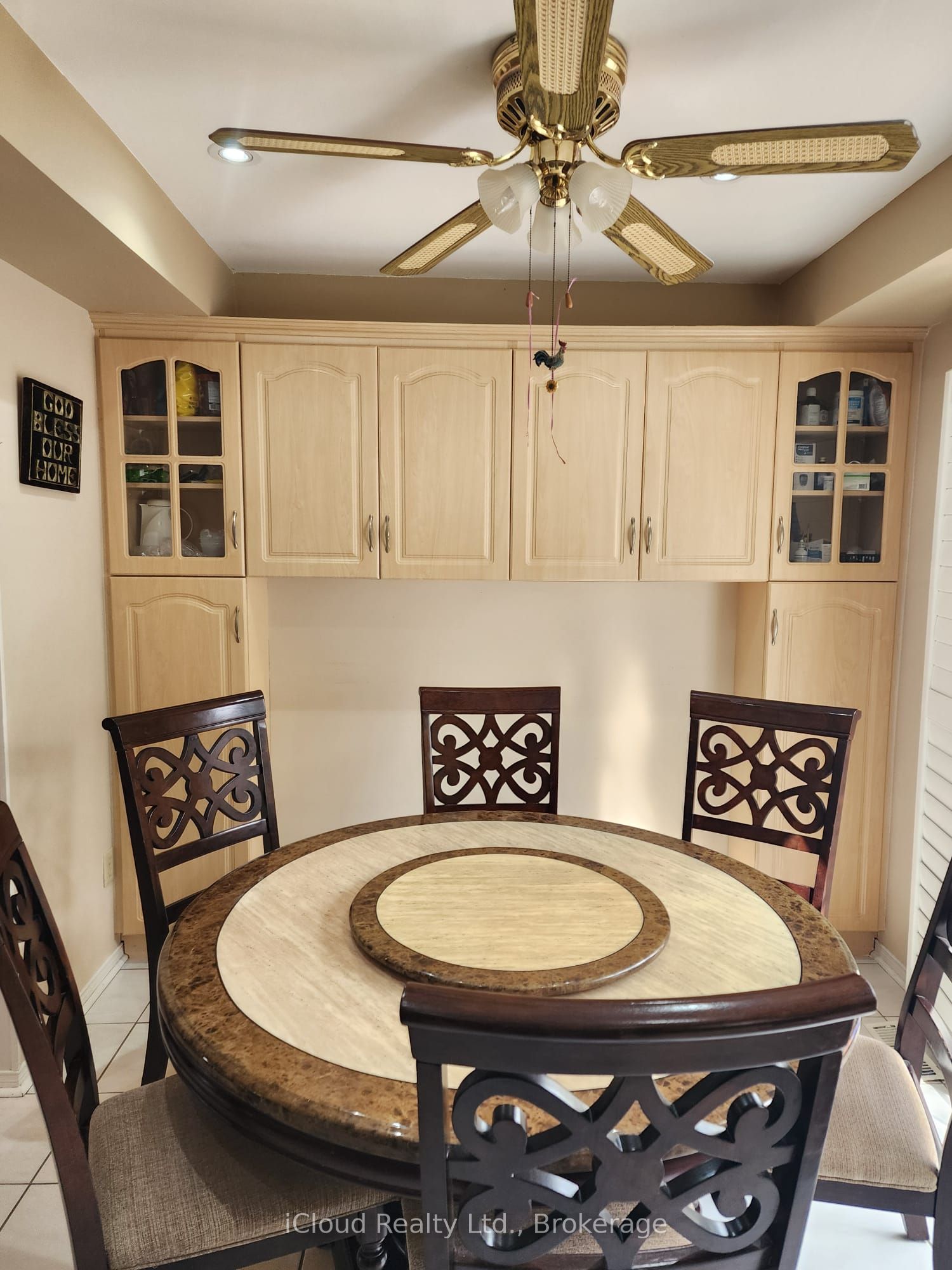 60 Torrance Woods Property Photo 4