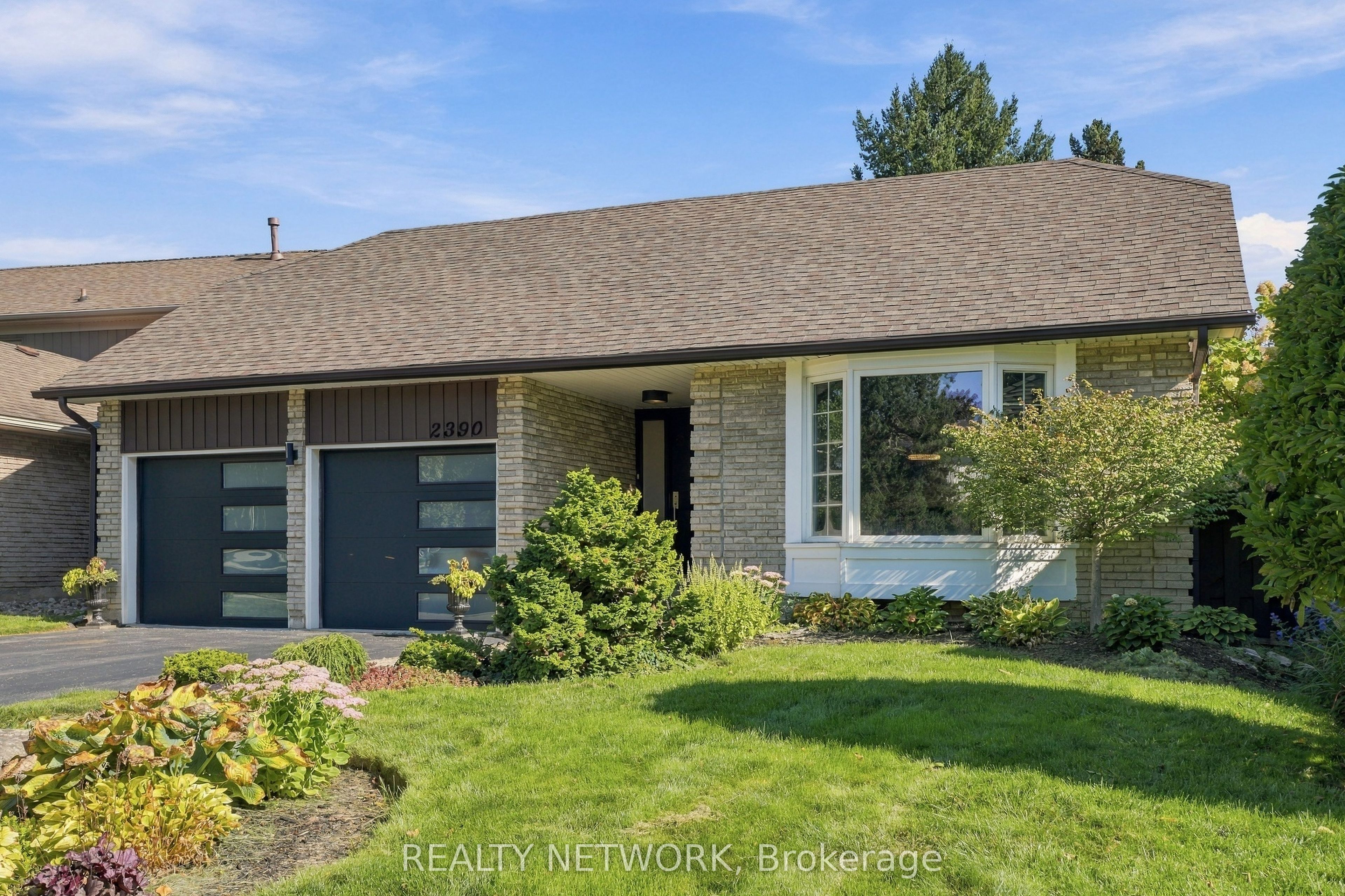 2390 Sinclair Circle Property Photo 1