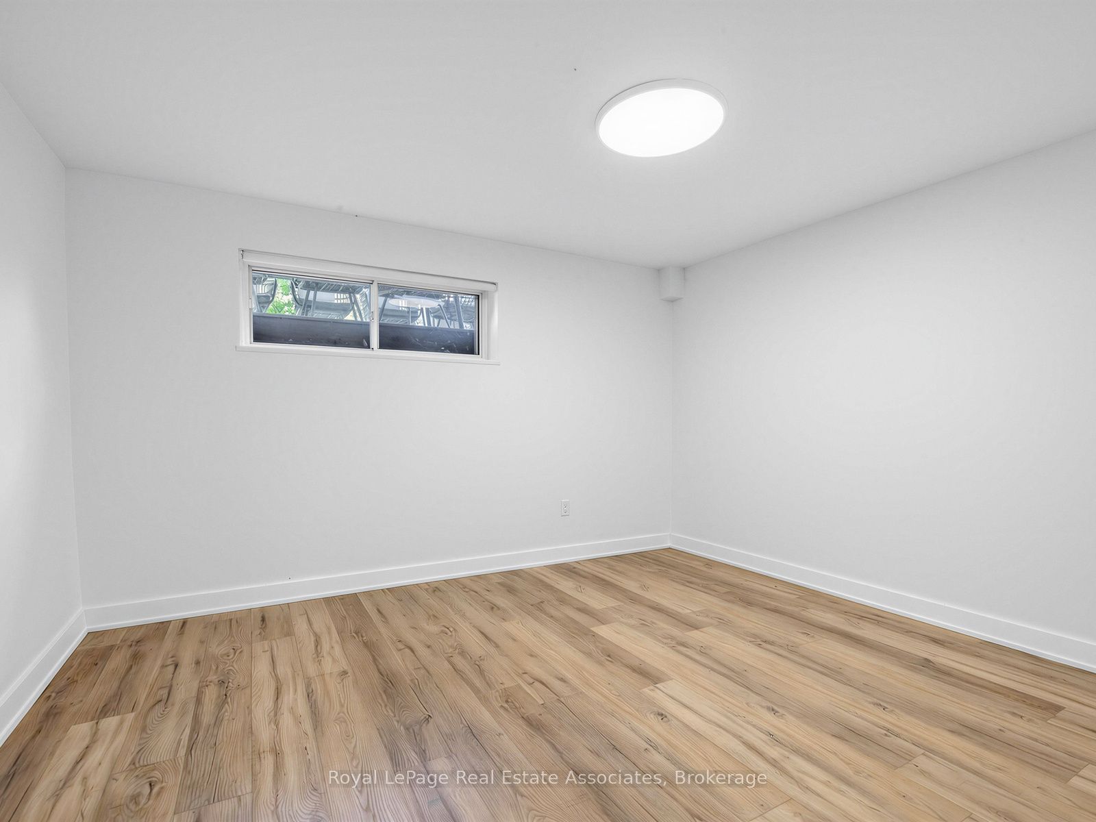 25 Treeview Drive Property Photo 24