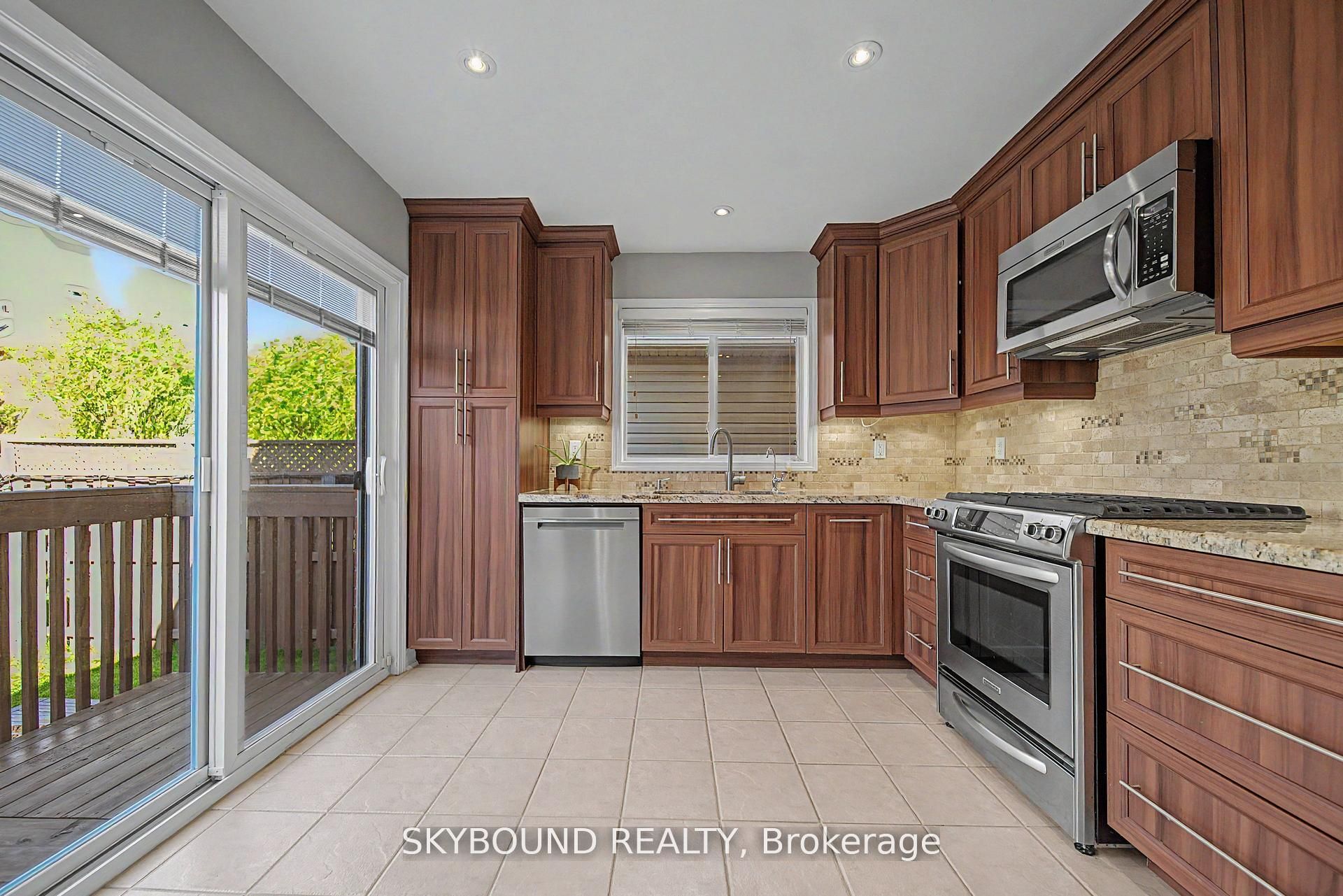 970 Donnelly Street Property Photo 17