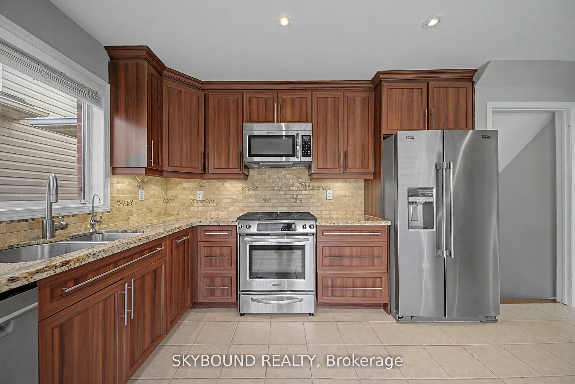 970 Donnelly Street Property Photo 18
