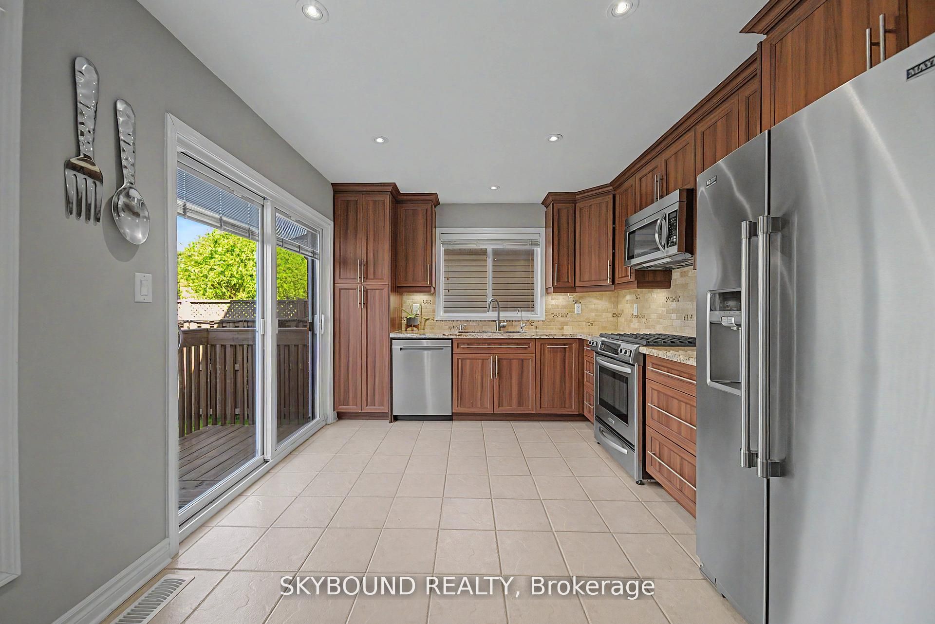 970 Donnelly Street Property Photo 20