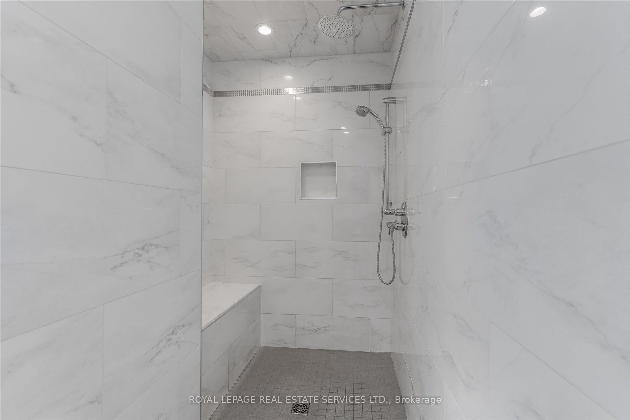 1075 Mayfair Road Property Photo 21