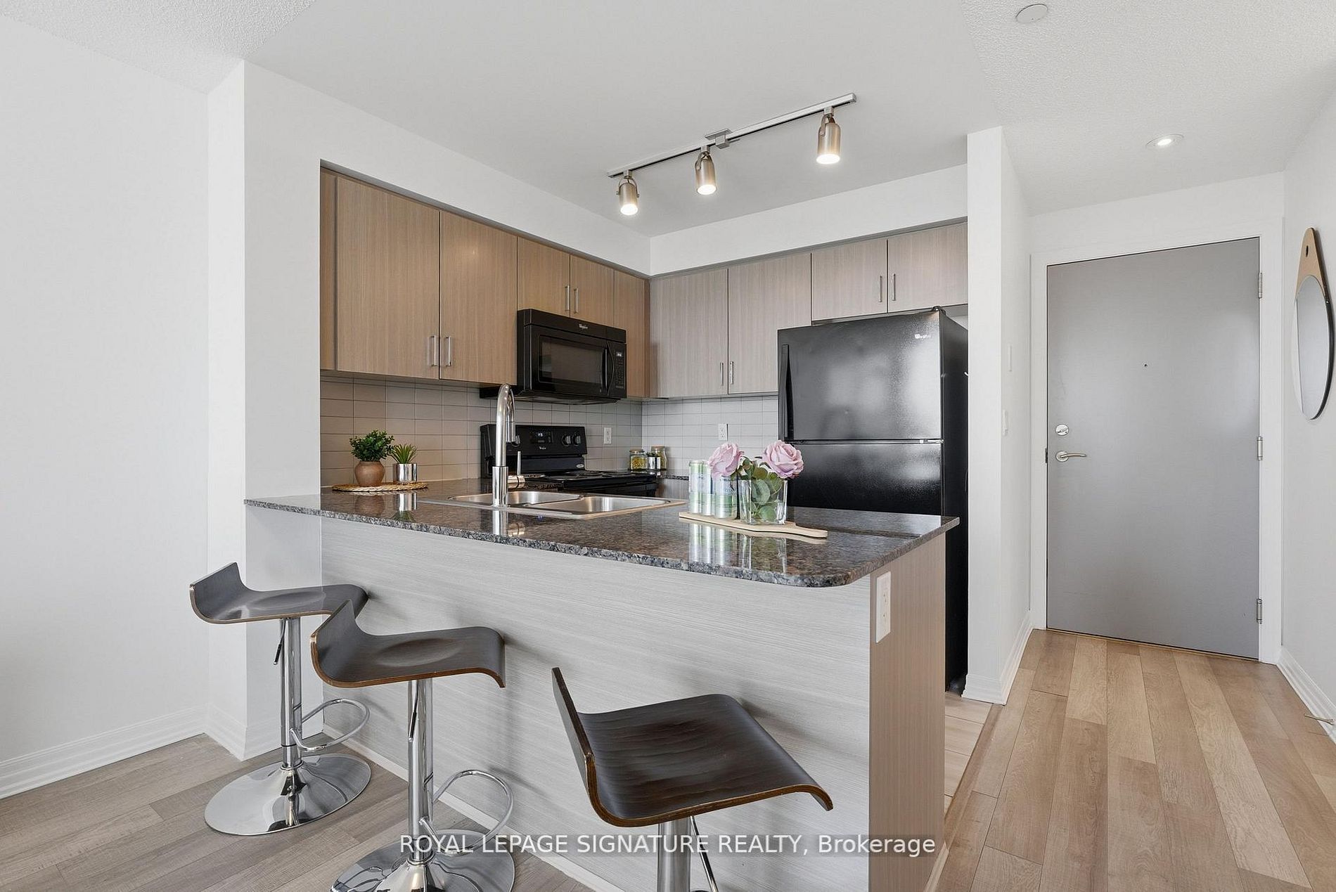 80 Esther Lorrie Drive 1116 Property Photo 1