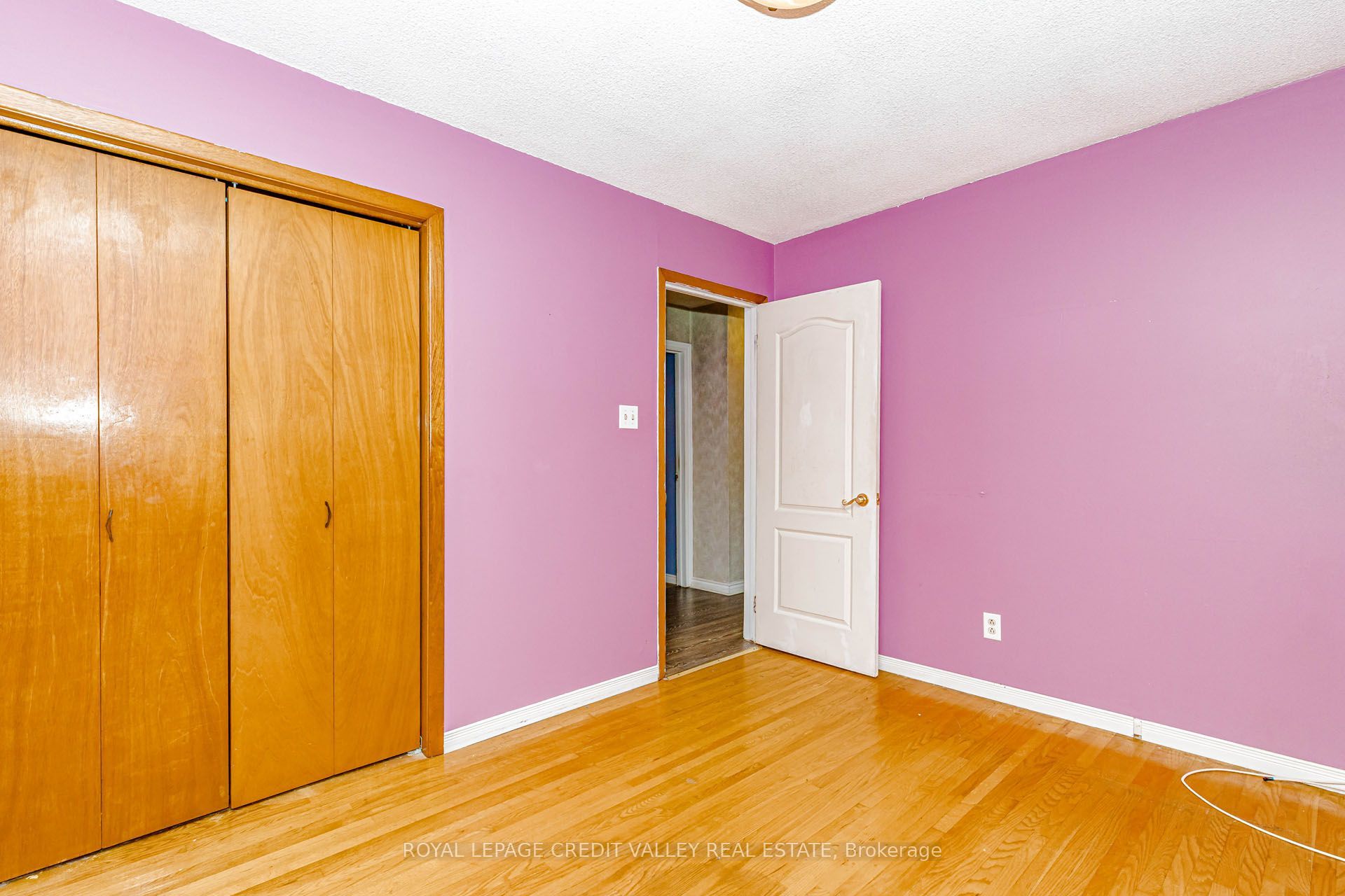5945 King Street Property Photo 21