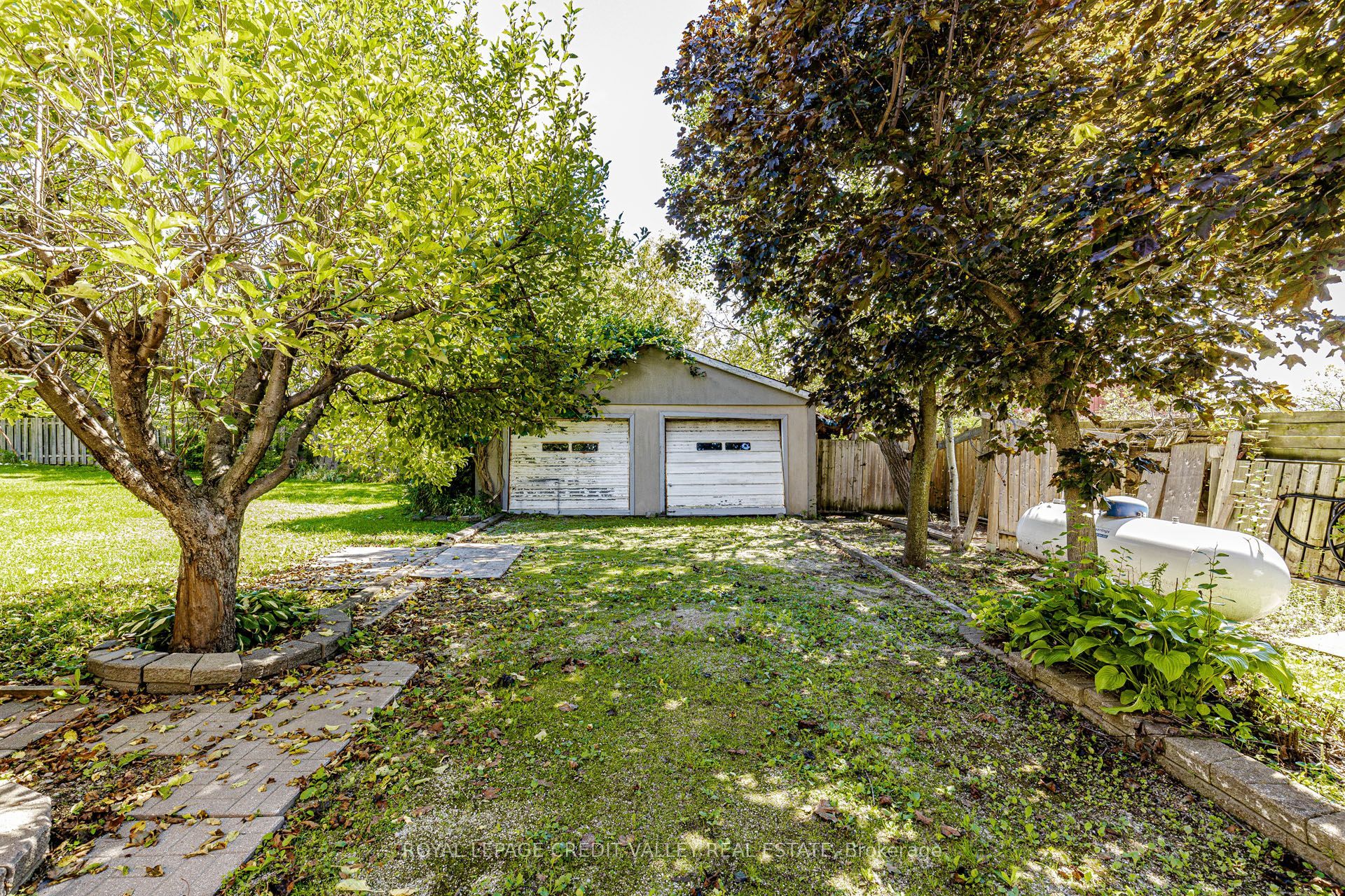 5945 King Street Property Photo 29
