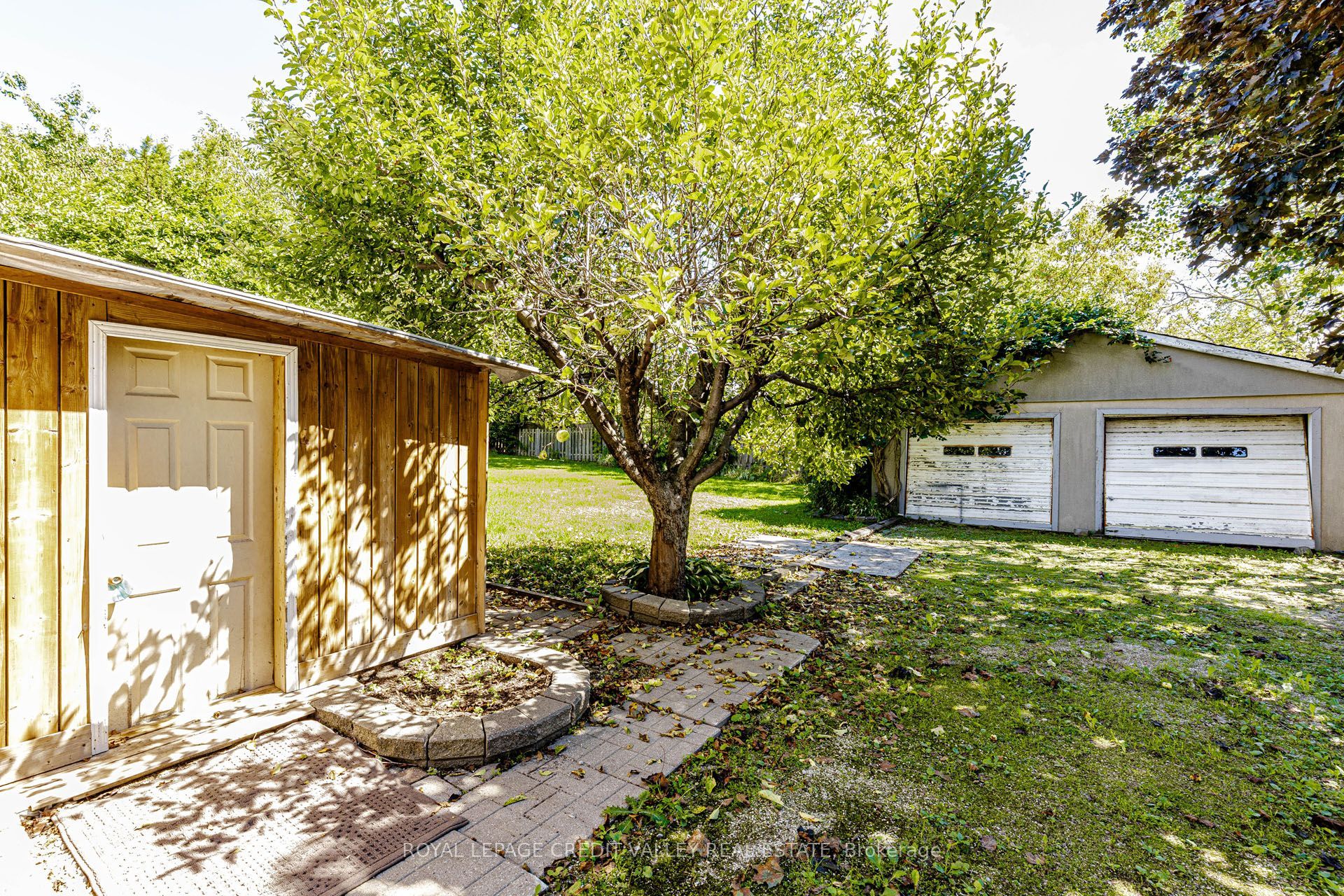 5945 King Street Property Photo 30