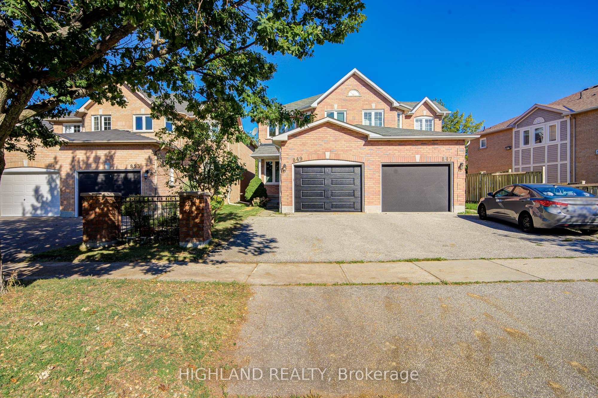 849 Scollard Court Property Photo 23
