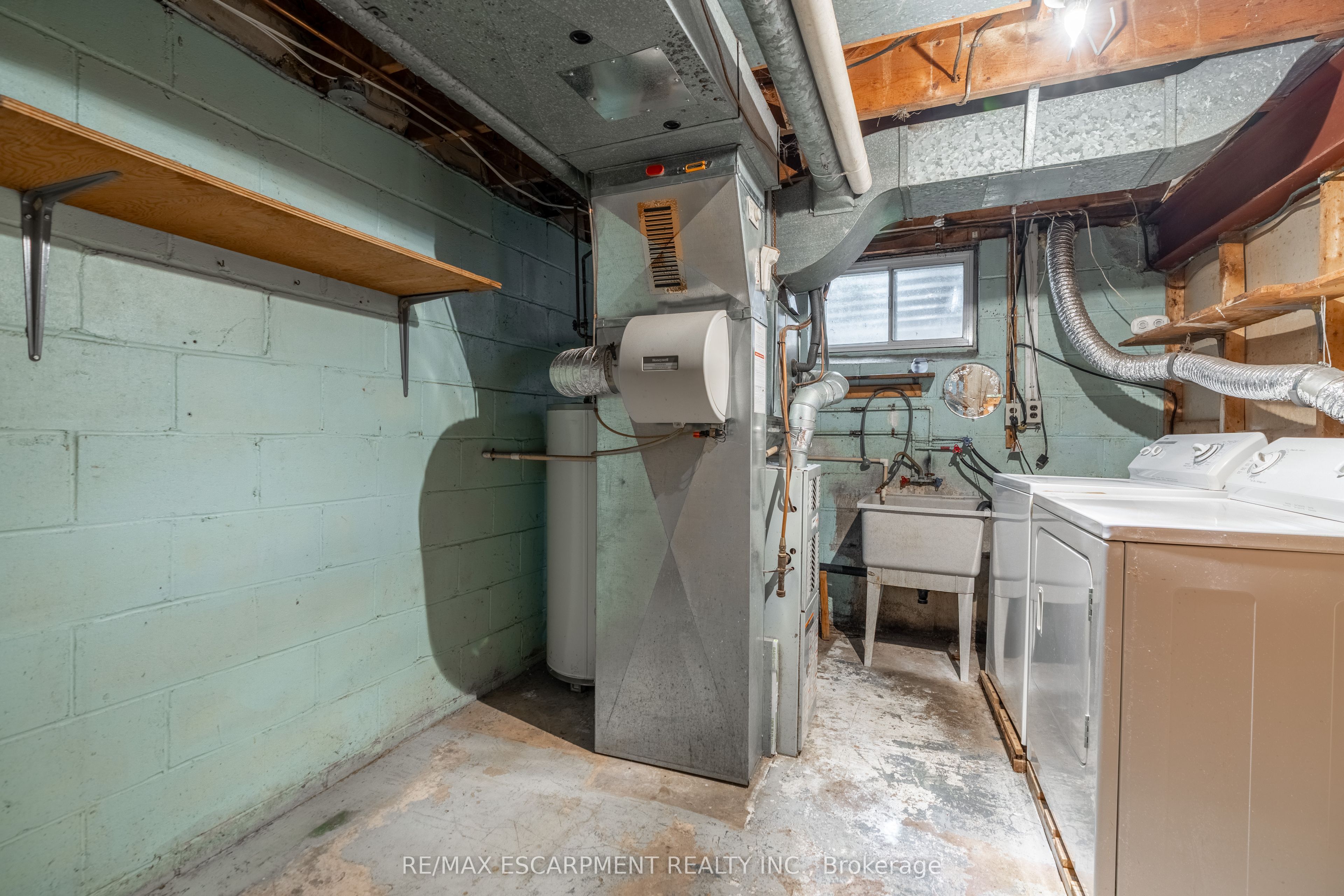 519 Claridge Road 8 Property Photo 28