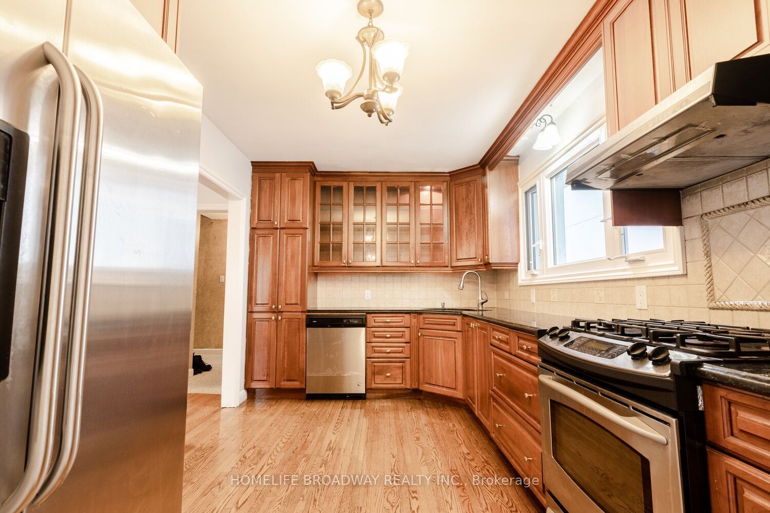 37 Millburn Drive Property Photo 8