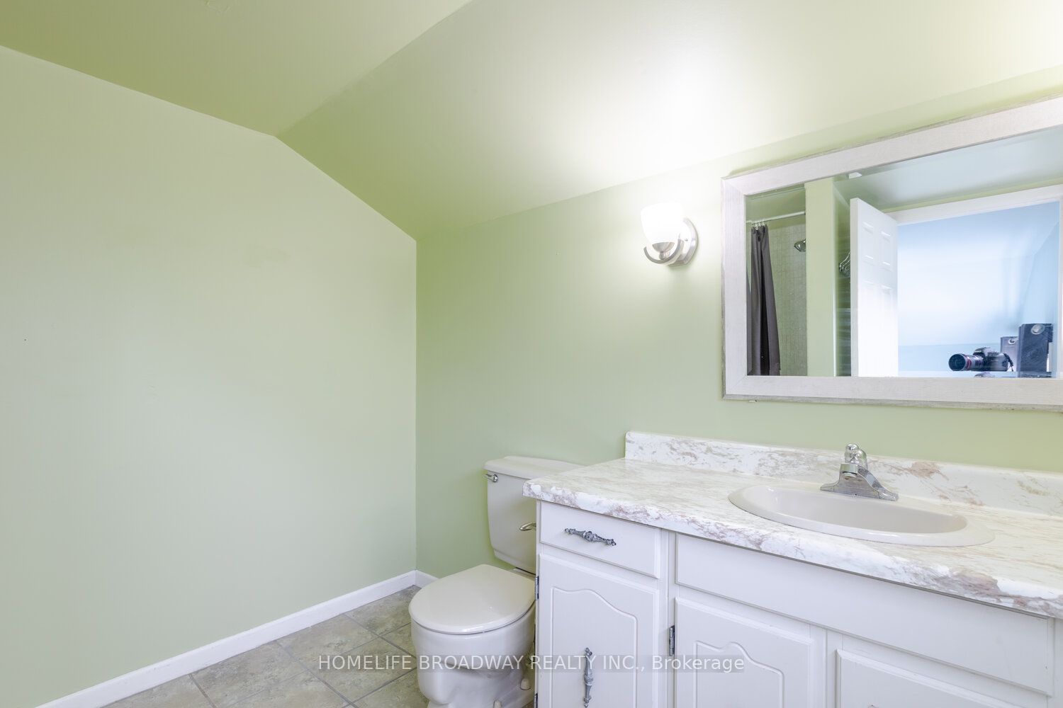 37 Millburn Drive Property Photo 20