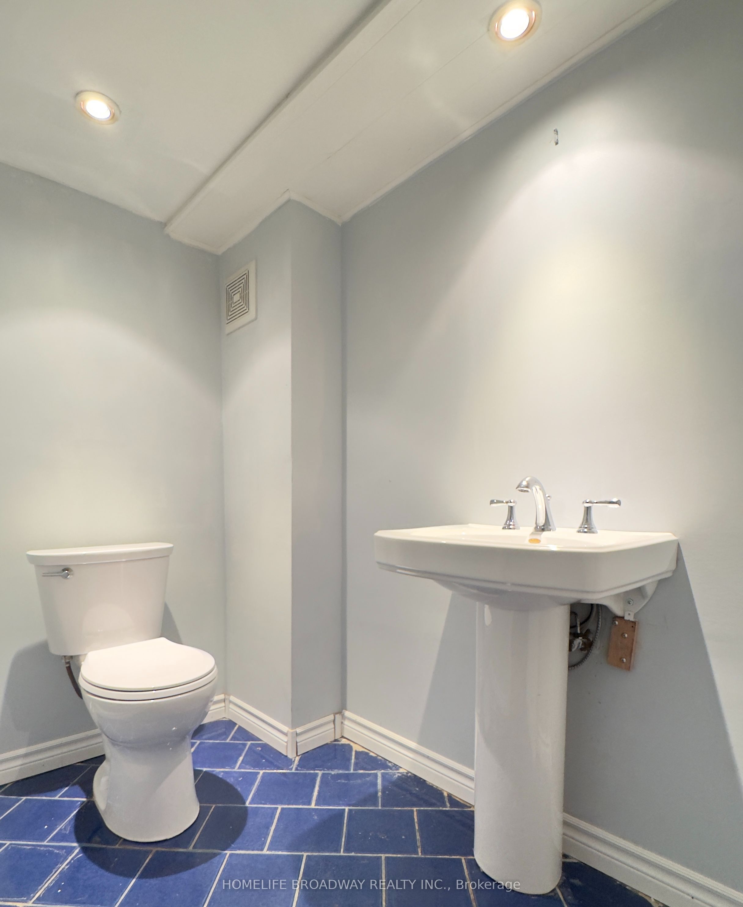 37 Millburn Drive Property Photo 24